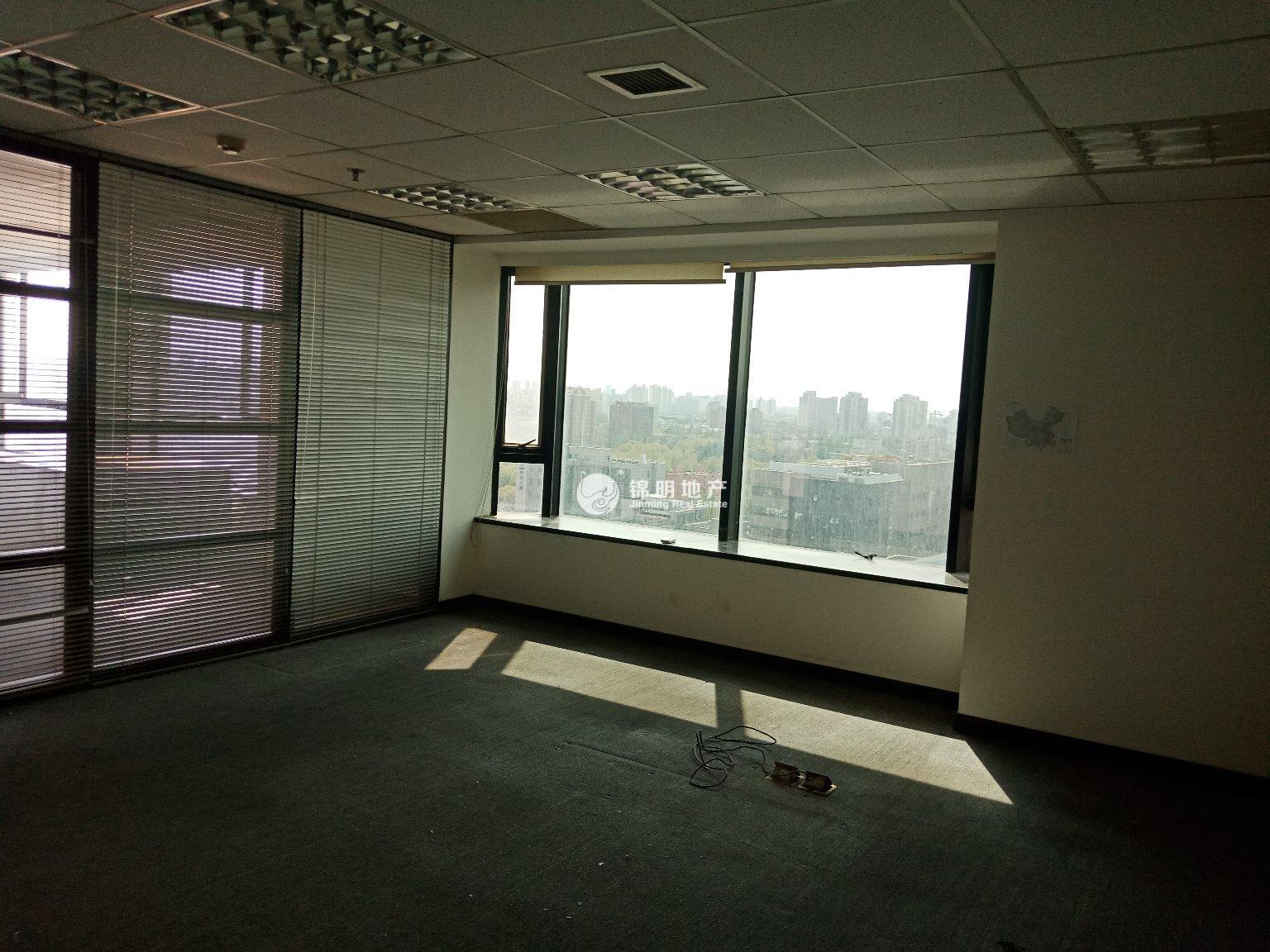 漕河泾光大会展中心130平米写字楼出租