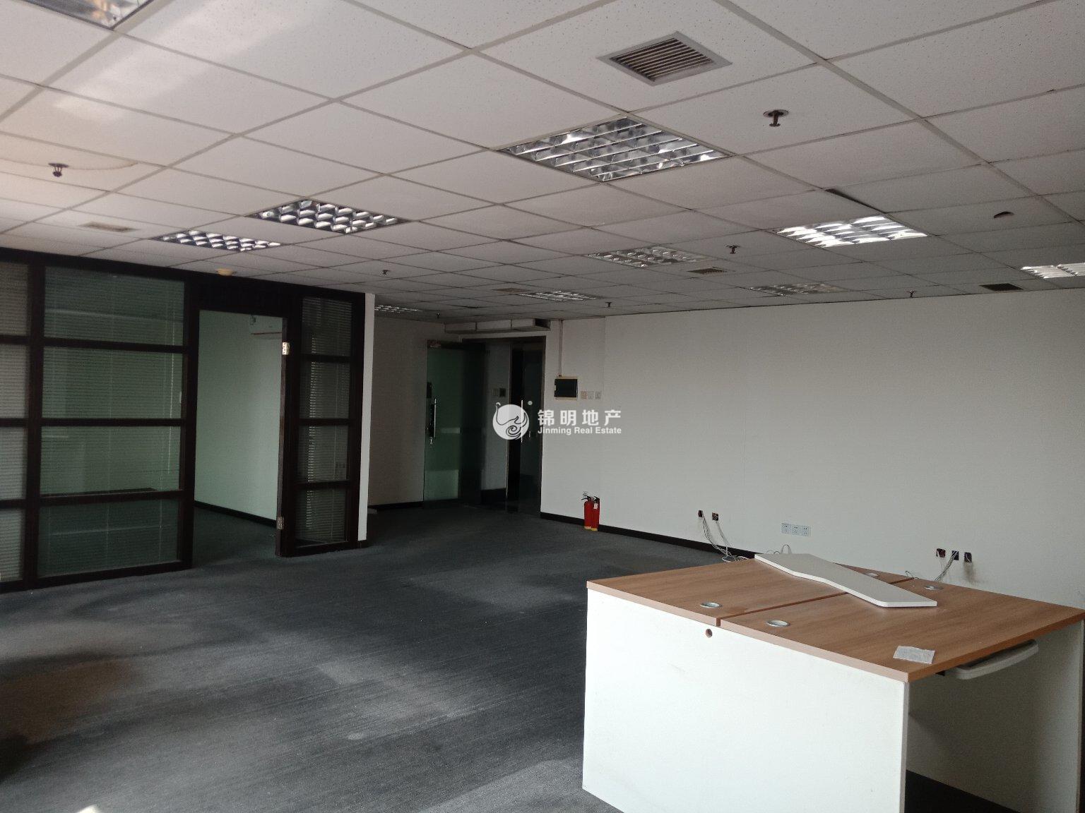 漕河泾光大会展中心130平米写字楼出租