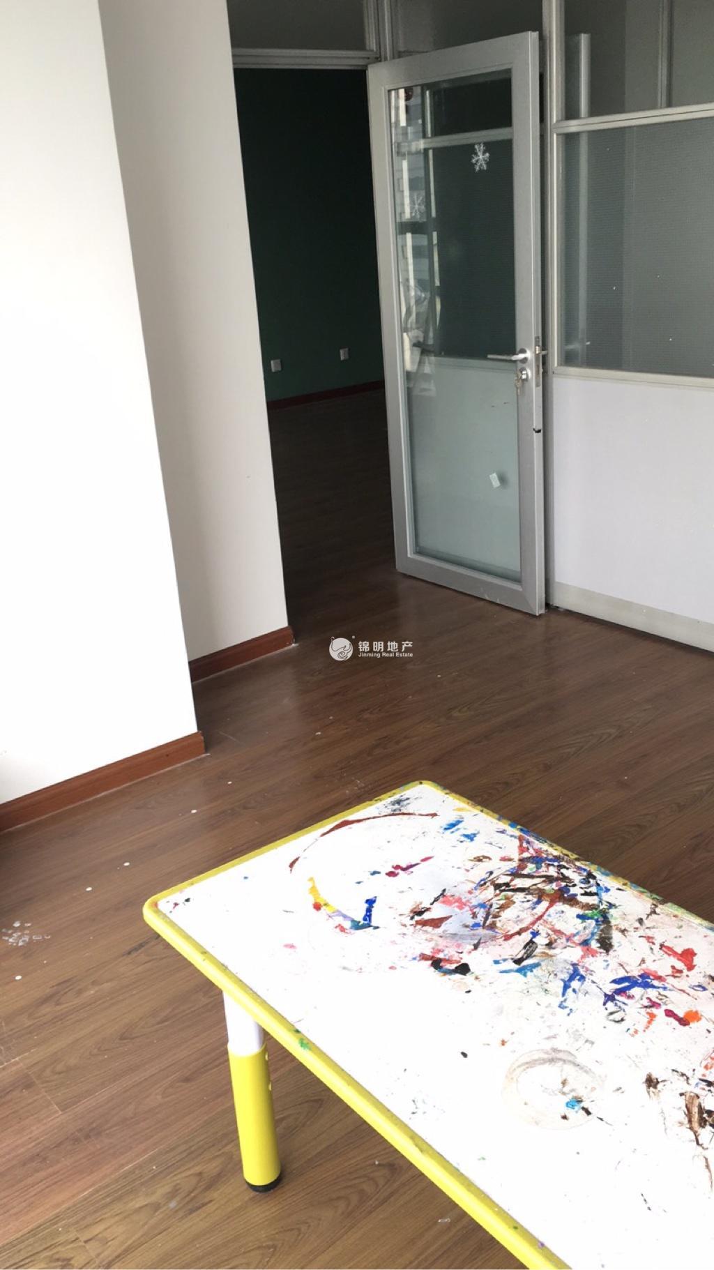 黄兴公园海尚杰座89平米写字楼出租