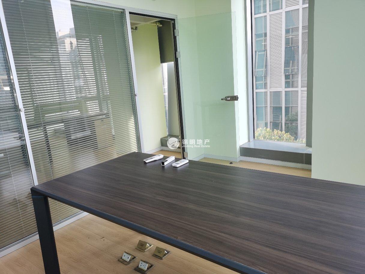 七宝万科七宝国际66平米写字楼出租