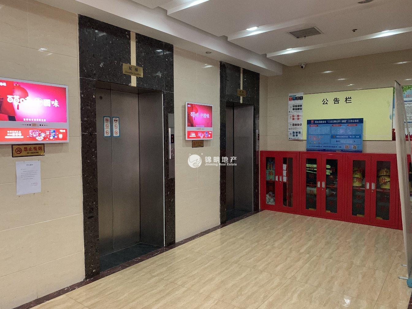 建国西路现代大厦115平米写字楼出租