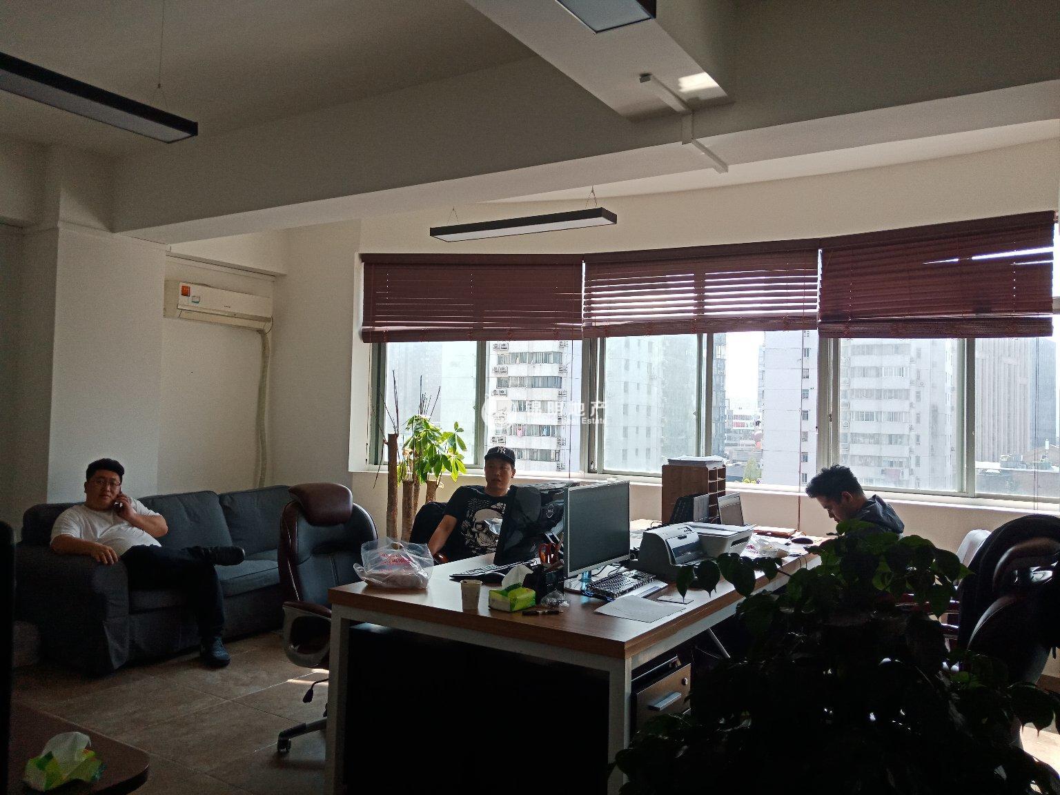 徐家汇博大商务楼64平米写字楼出租