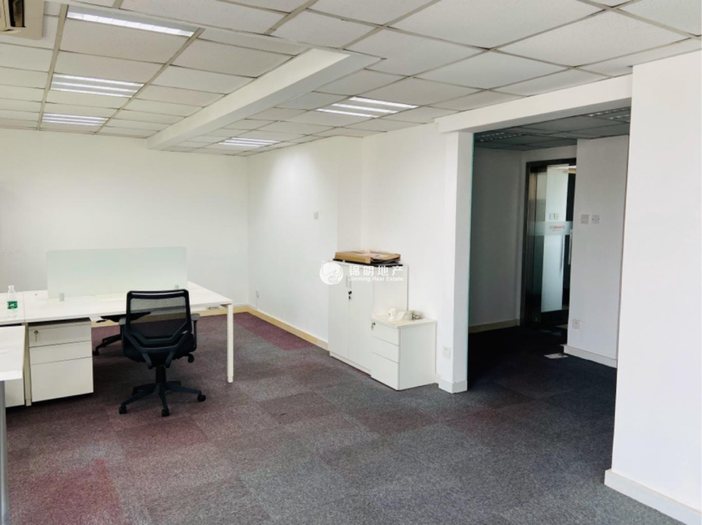 漕河泾光大会展中心125平米写字楼出租