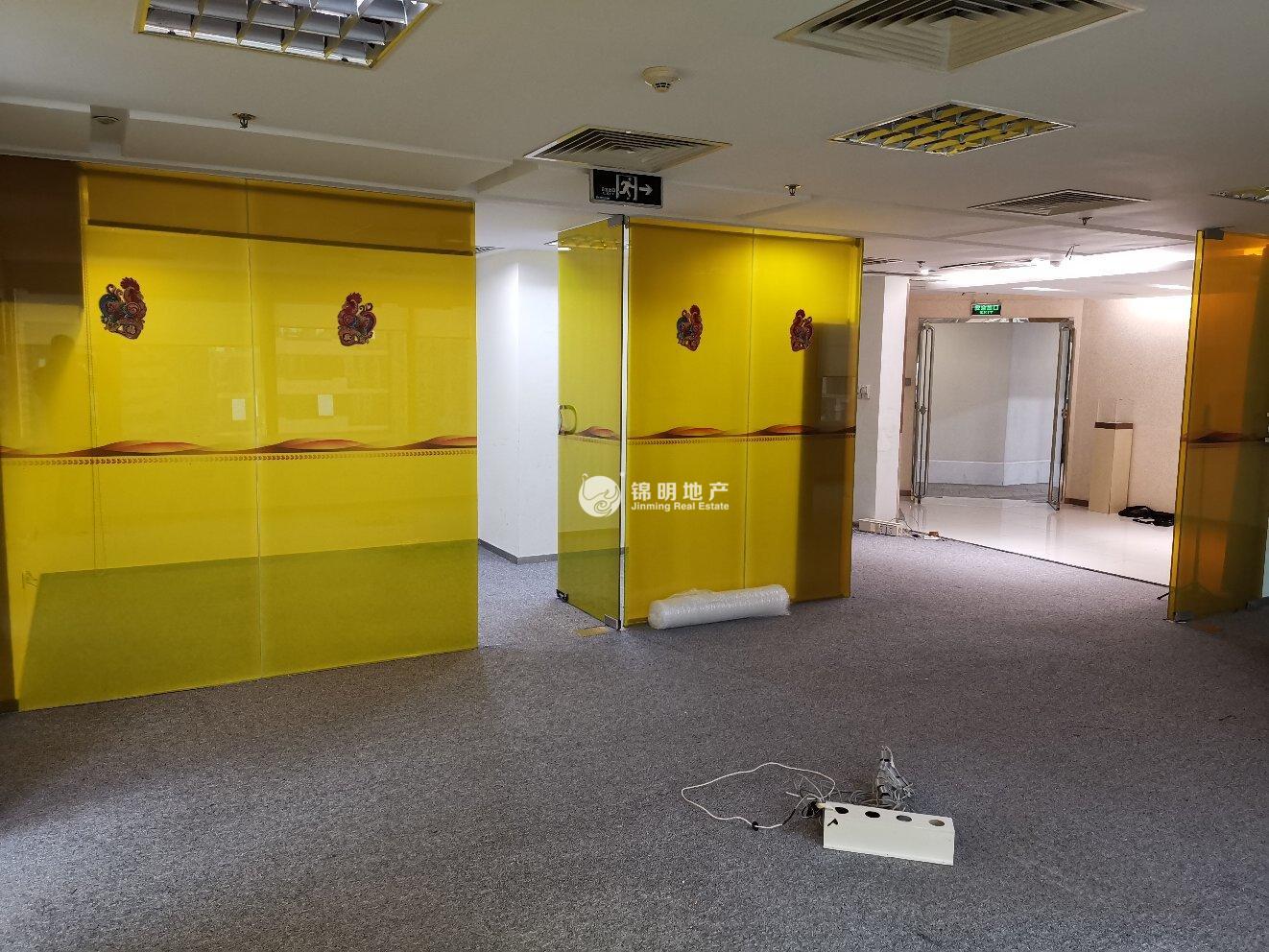 淮海中路香港广场199平米写字楼出租