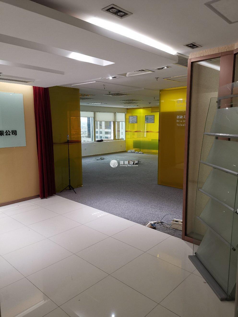 淮海中路香港广场199平米写字楼出租