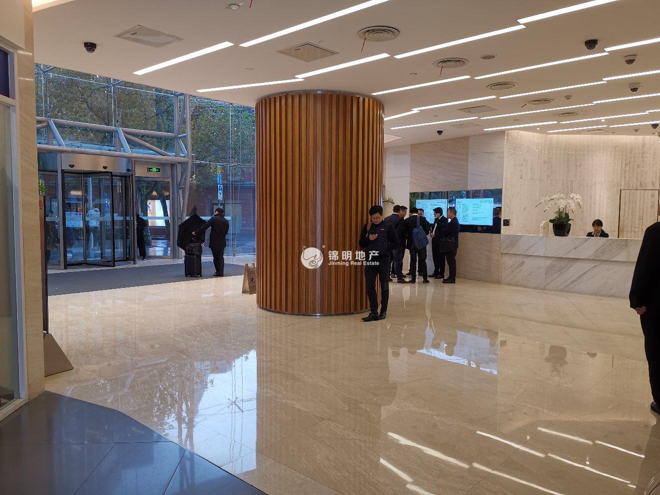 淮海中路香港广场199平米写字楼出租