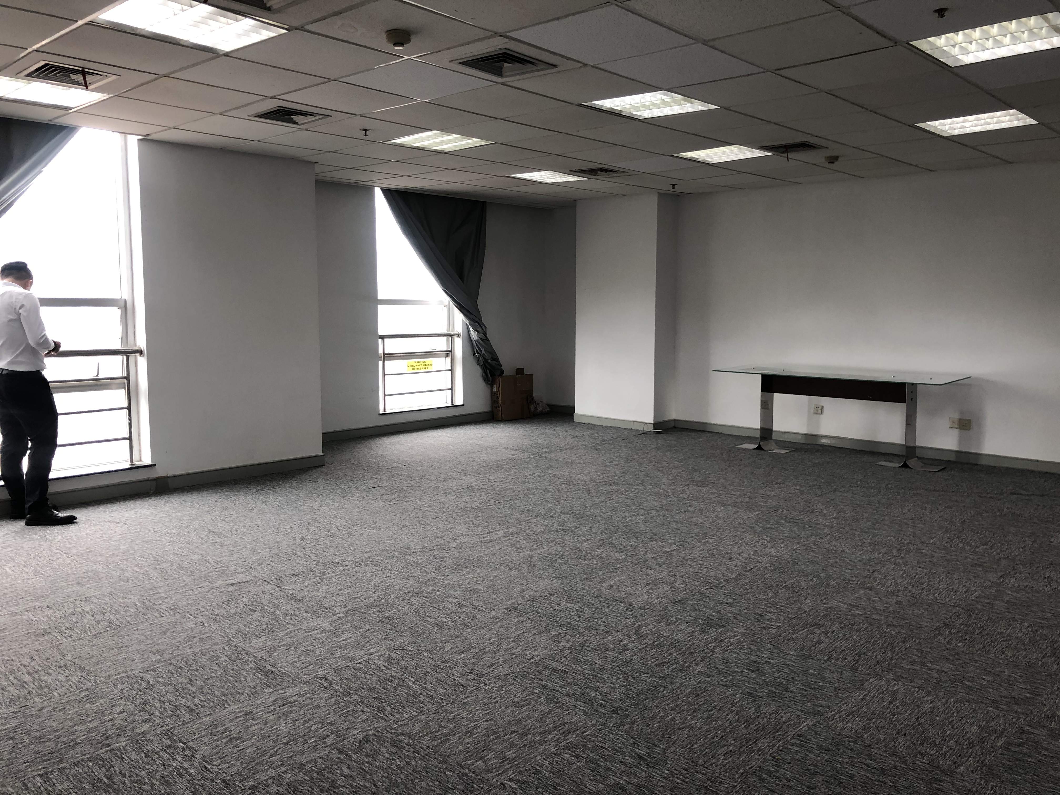 豫园新上海城市广场98平米写字楼出租