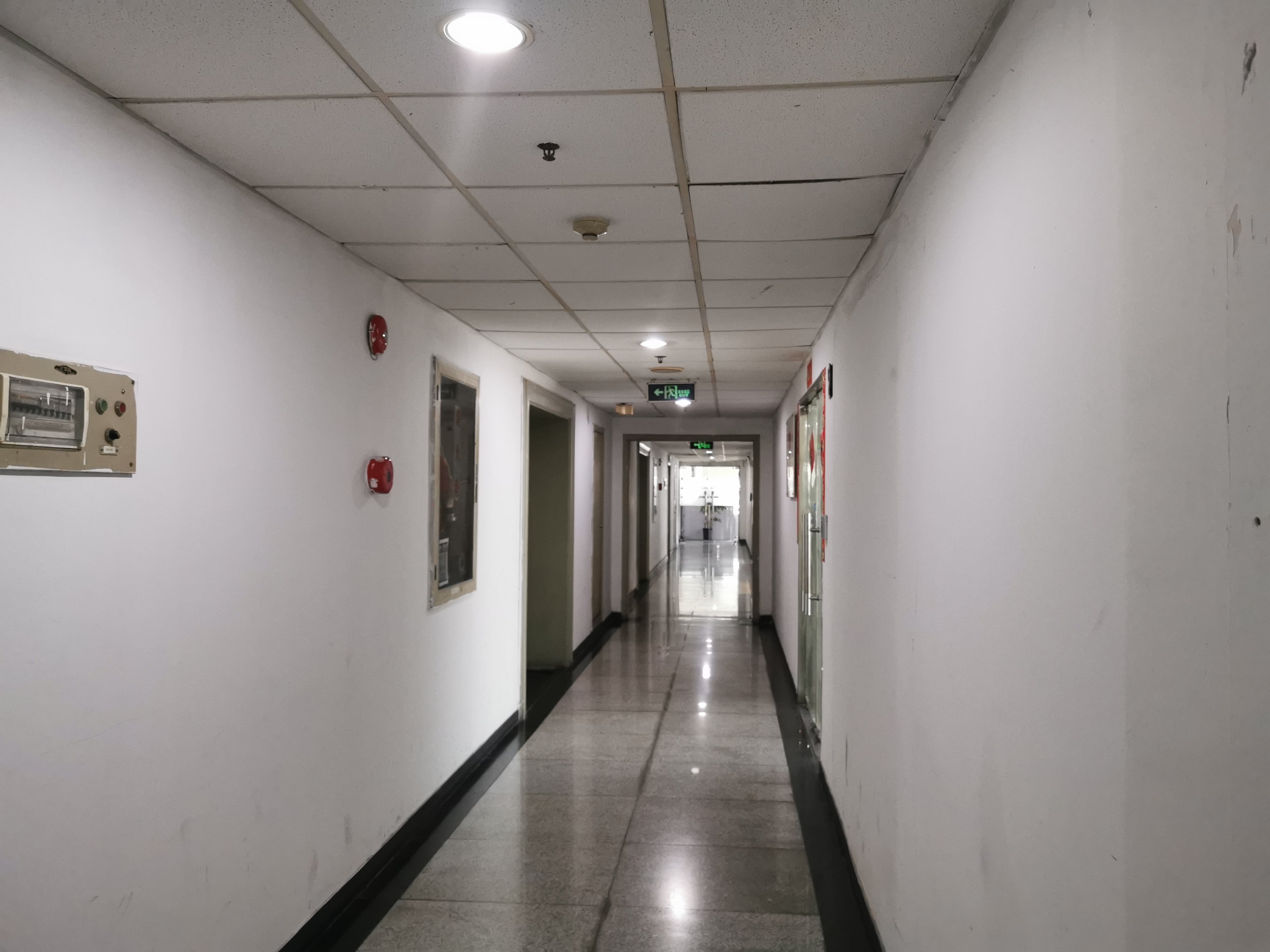 豫园新上海城市广场98平米写字楼出租