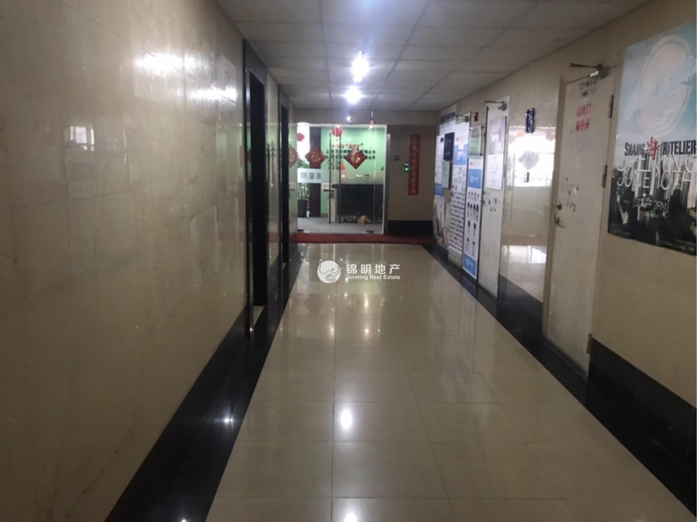 曹杨绿洲广场76平米写字楼出租