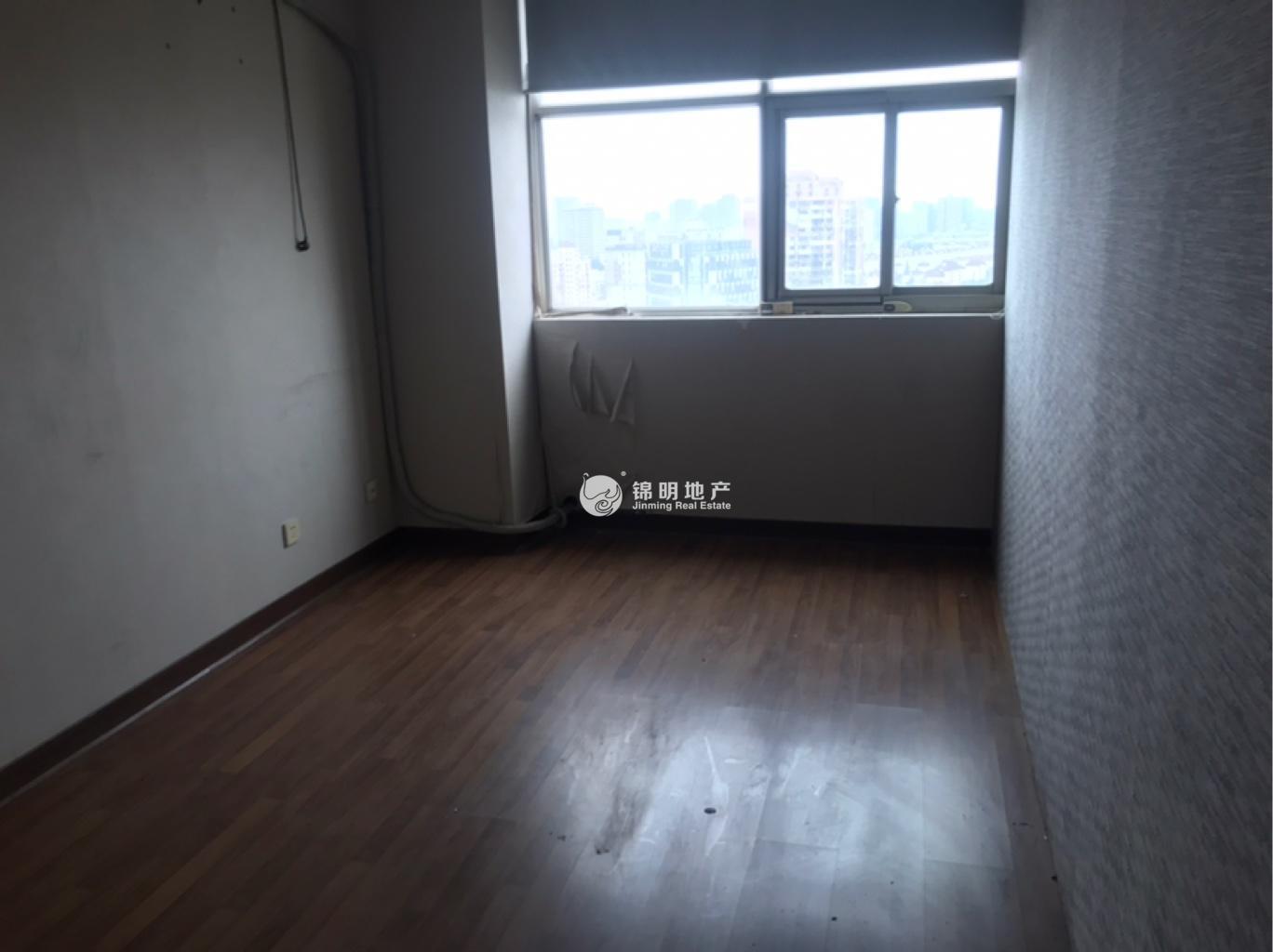 曹杨绿洲广场76平米写字楼出租