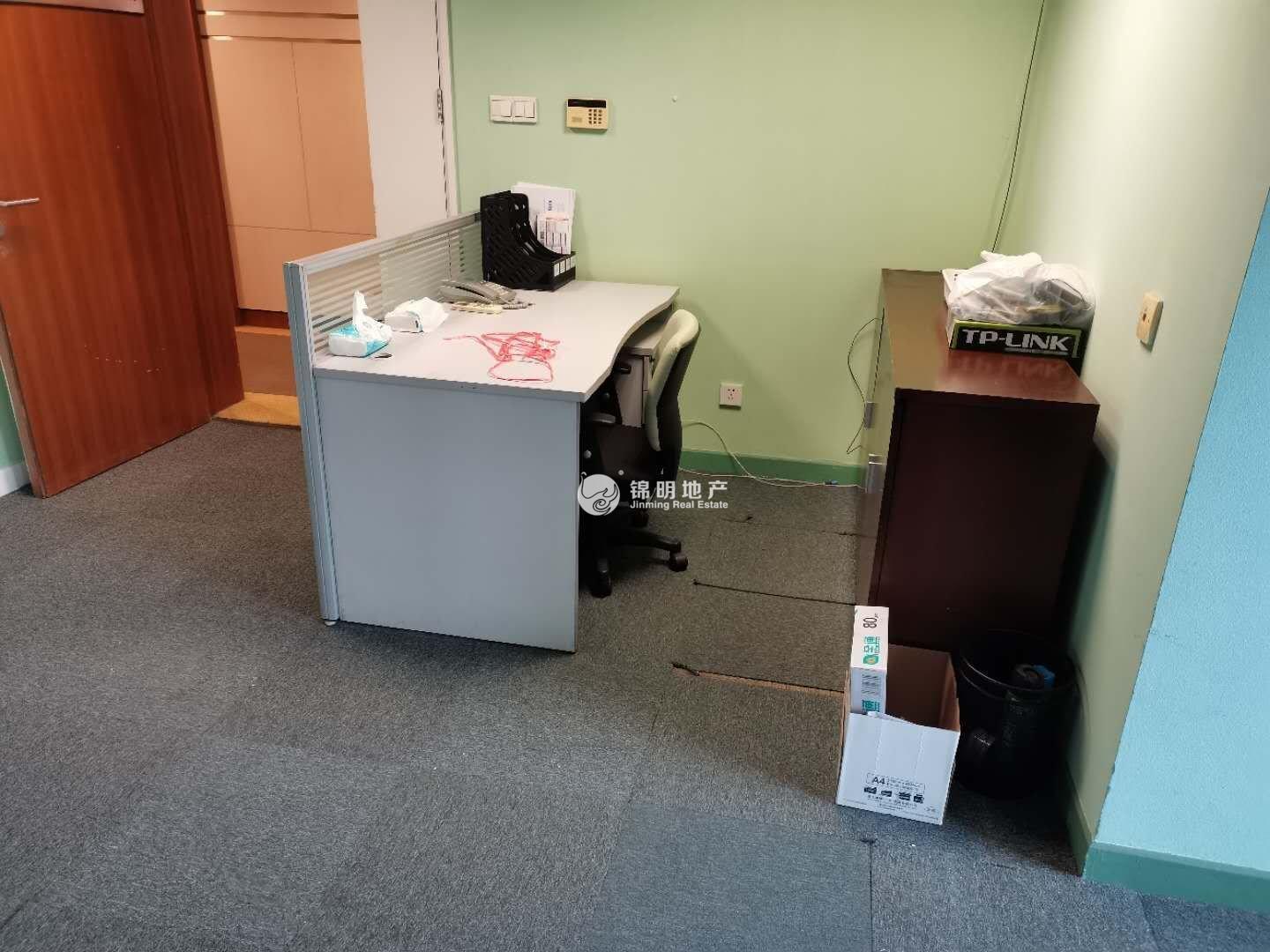 淮海中路淮海中华大厦78平米写字楼出租