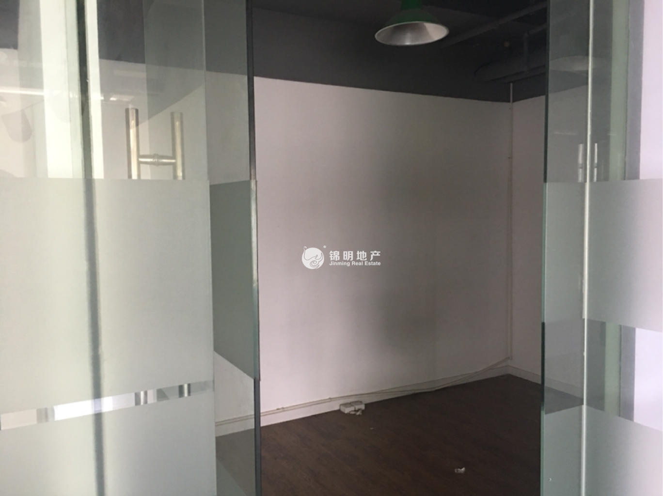 长寿路宝华大厦224平米写字楼出租