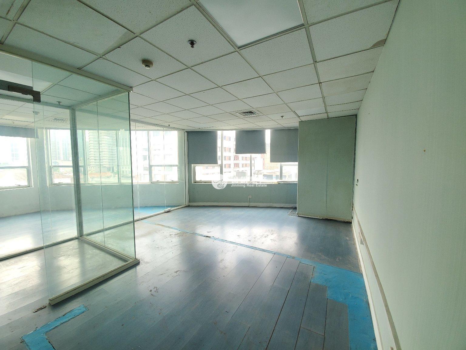 豫园新上海城市广场102平米写字楼出租