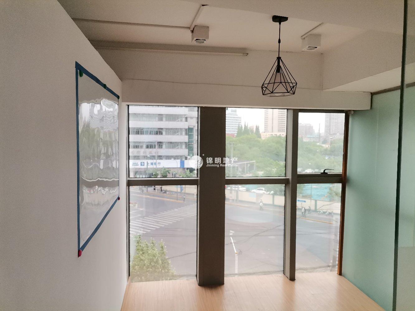 曹杨尚诚国际98平米写字楼出租