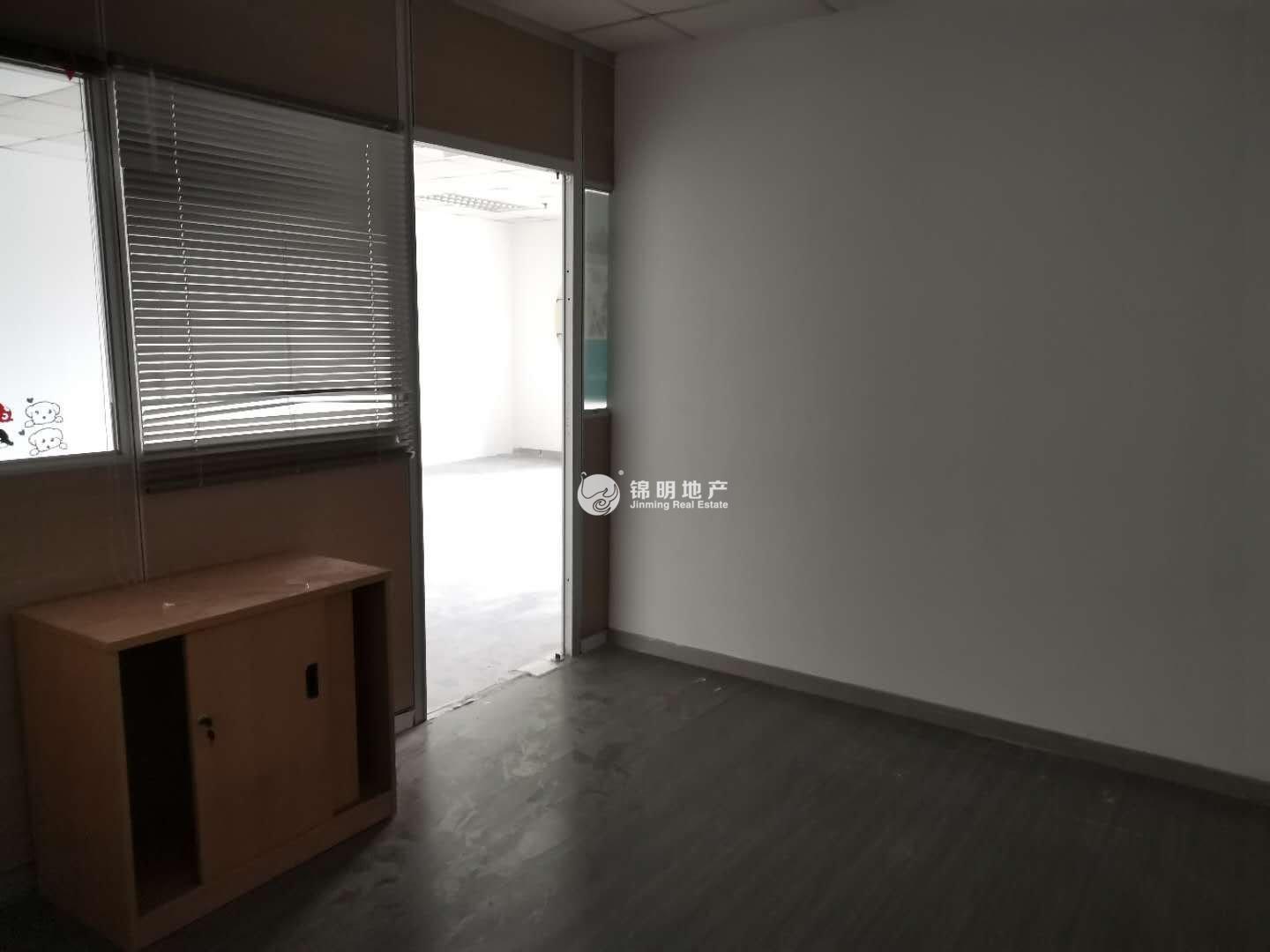 淮海中路恒积大厦117平米写字楼出租