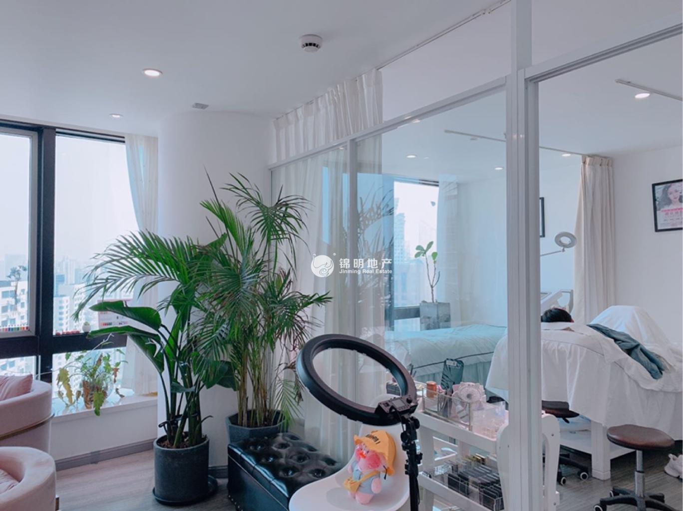 静安寺环球世界大厦117平米写字楼出租