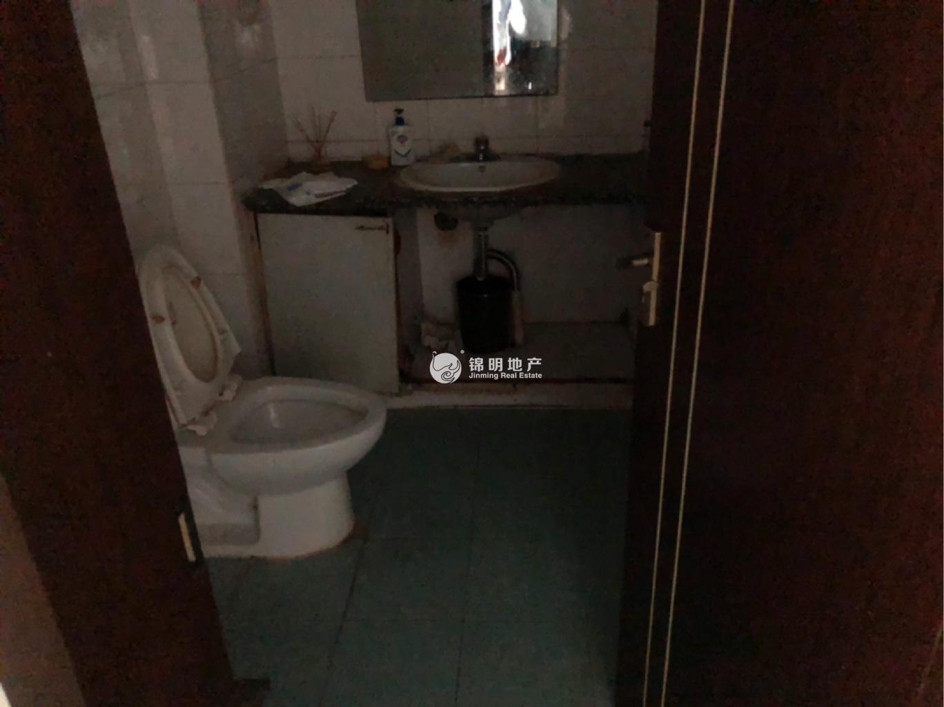 曹杨绿洲广场96平米写字楼出租
