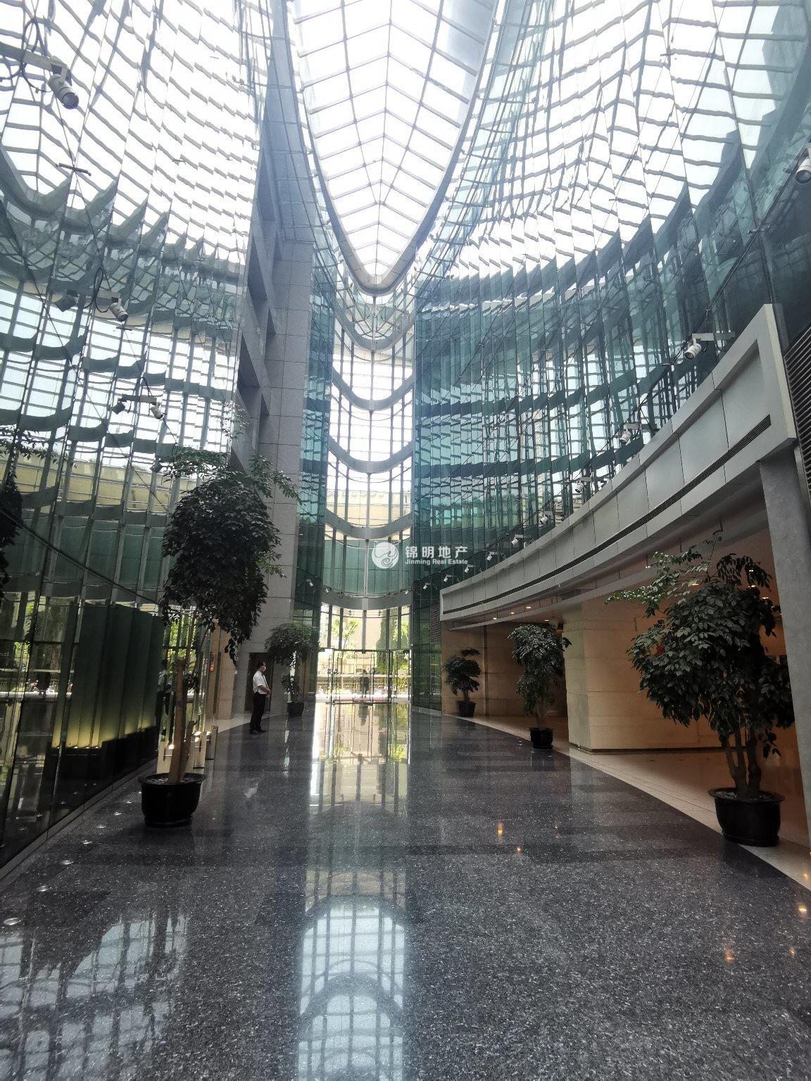 南京西路恒利国际大厦238平米写字楼出租