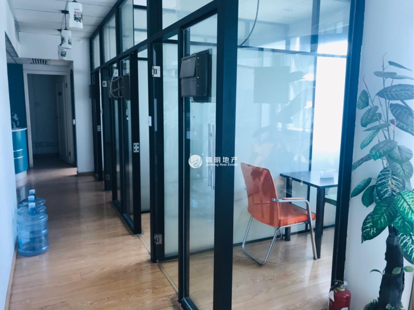 天山协泰中心120平米写字楼出租