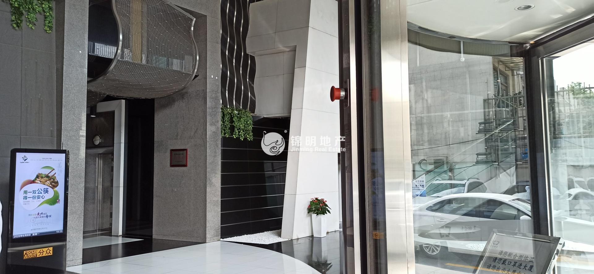 静安寺静安中华大厦126平米写字楼出租