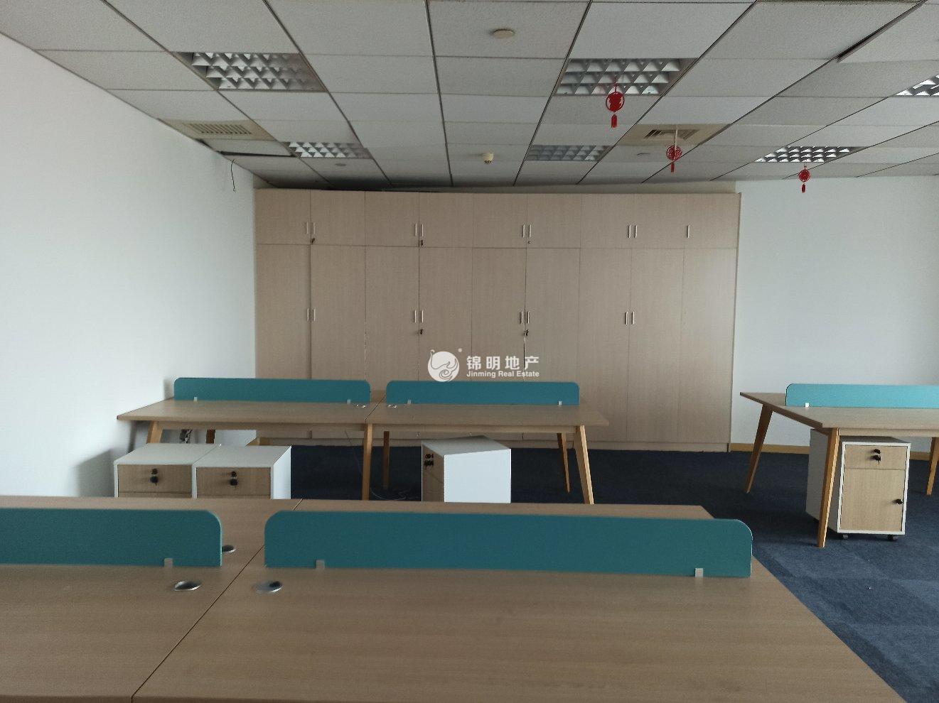 静安寺静安中华大厦126平米写字楼出租