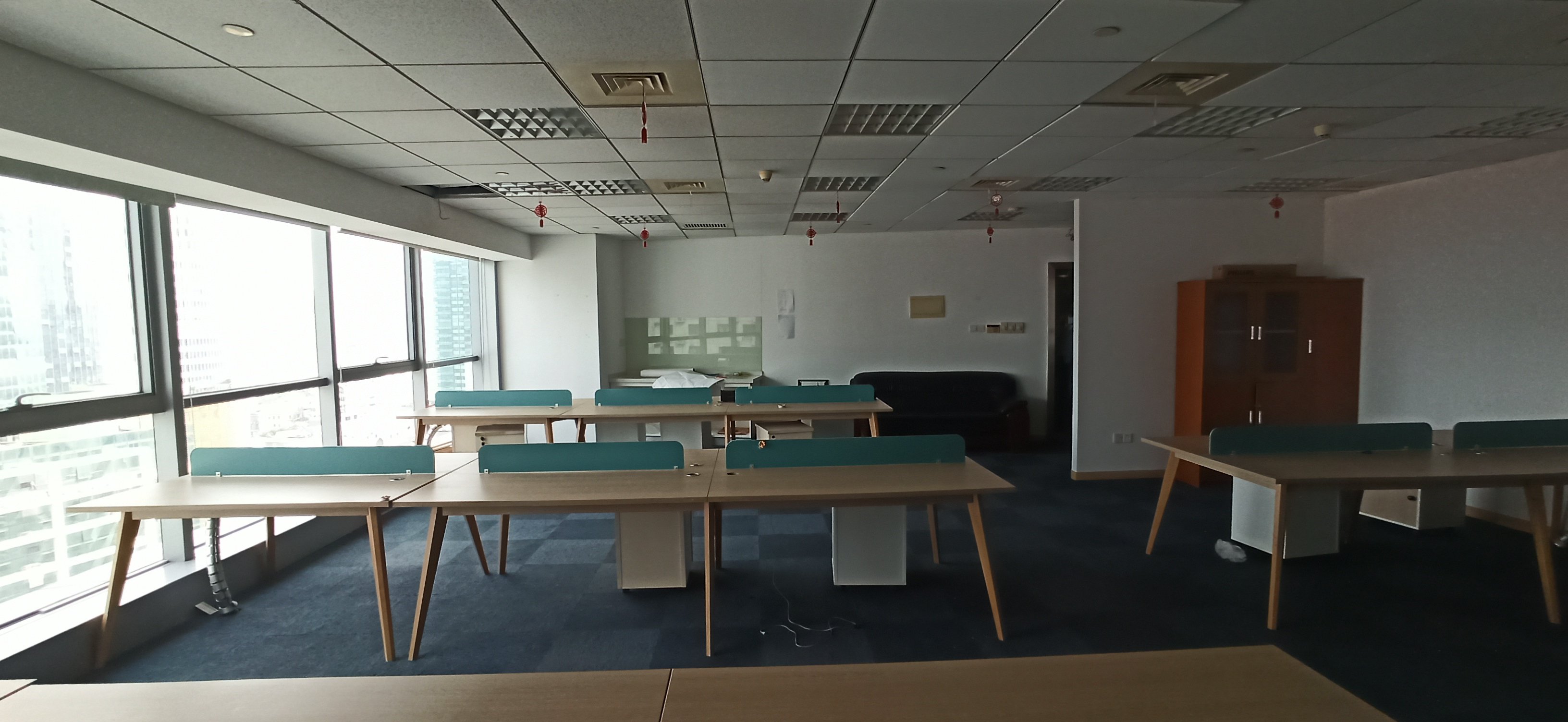 静安寺静安中华大厦126平米写字楼出租