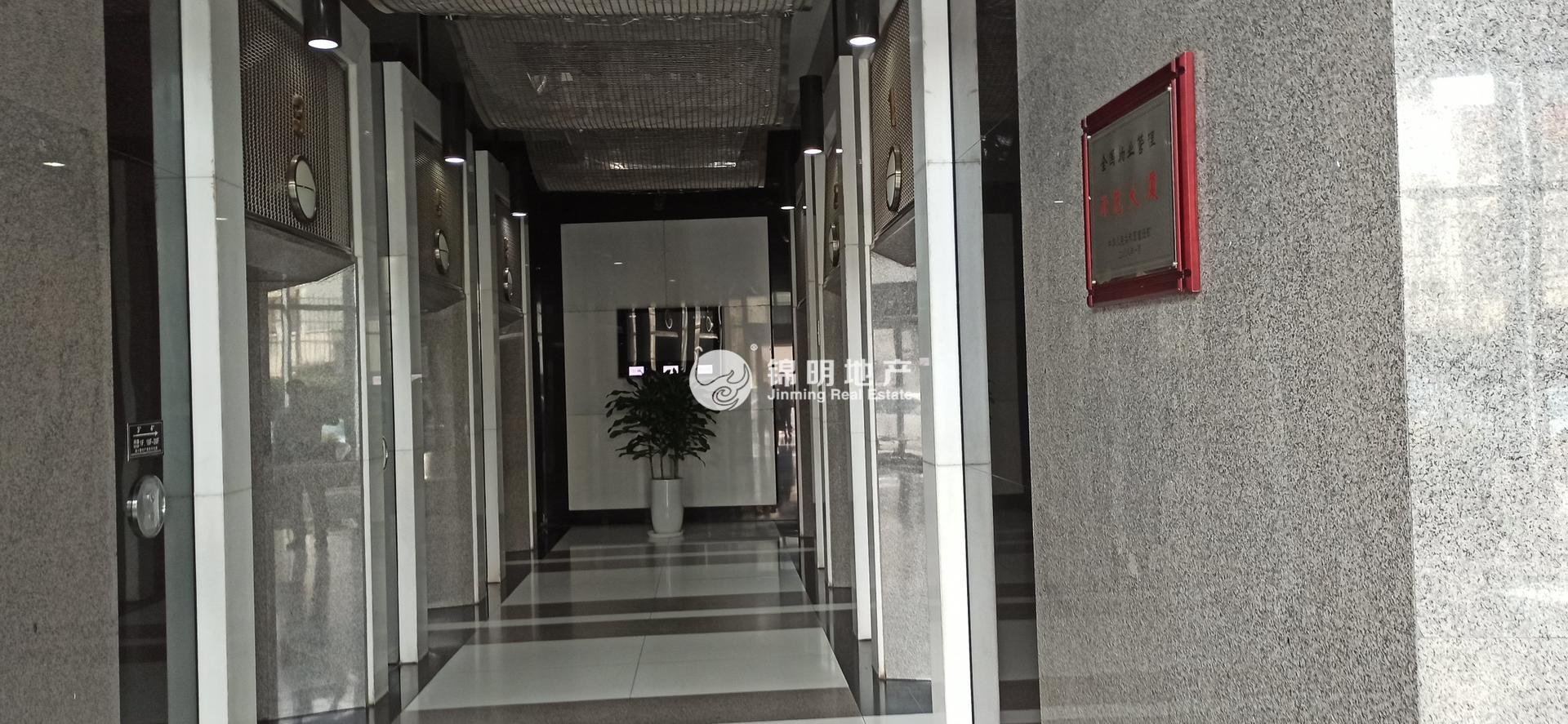 静安寺静安中华大厦126平米写字楼出租