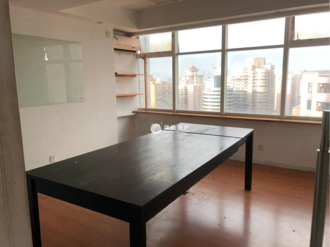 打浦桥海兴广场228平米写字楼出租