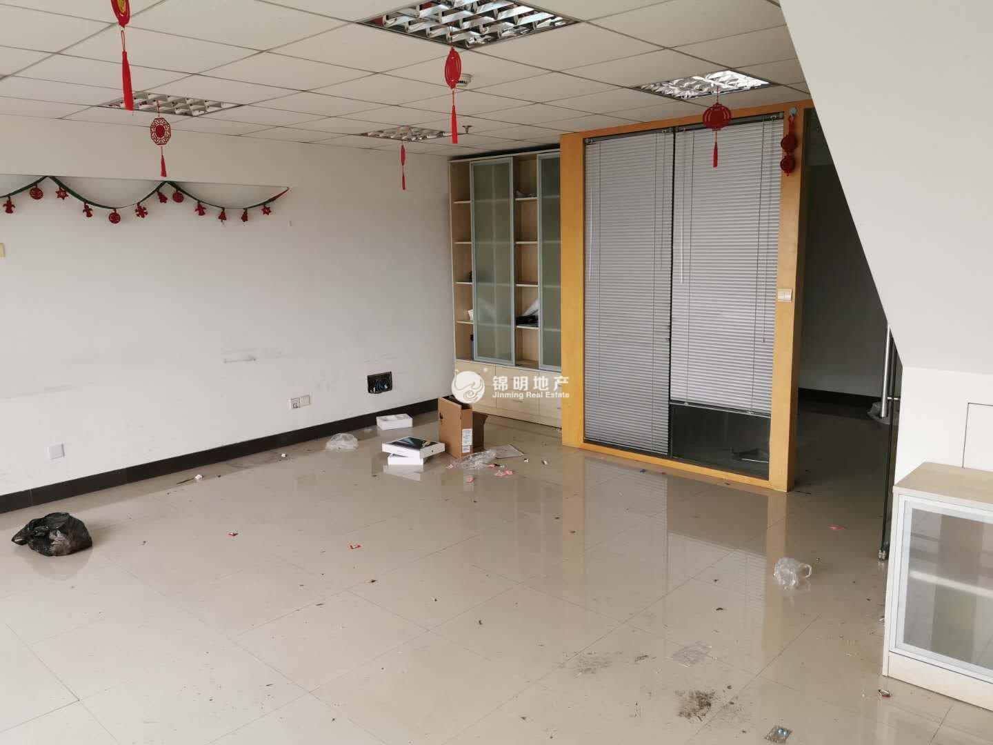 莘庄绿地蓝海77平米写字楼出租