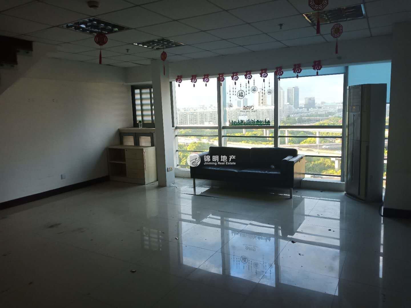 莘庄绿地蓝海77平米写字楼出租