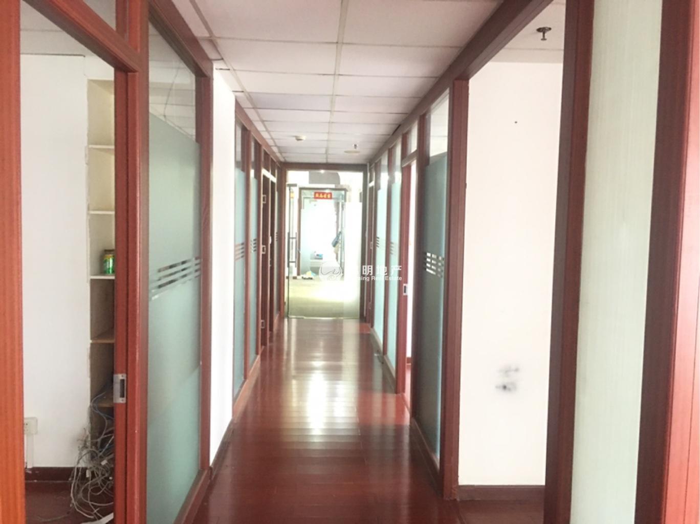 曹杨绿地科创大厦353平米写字楼出租