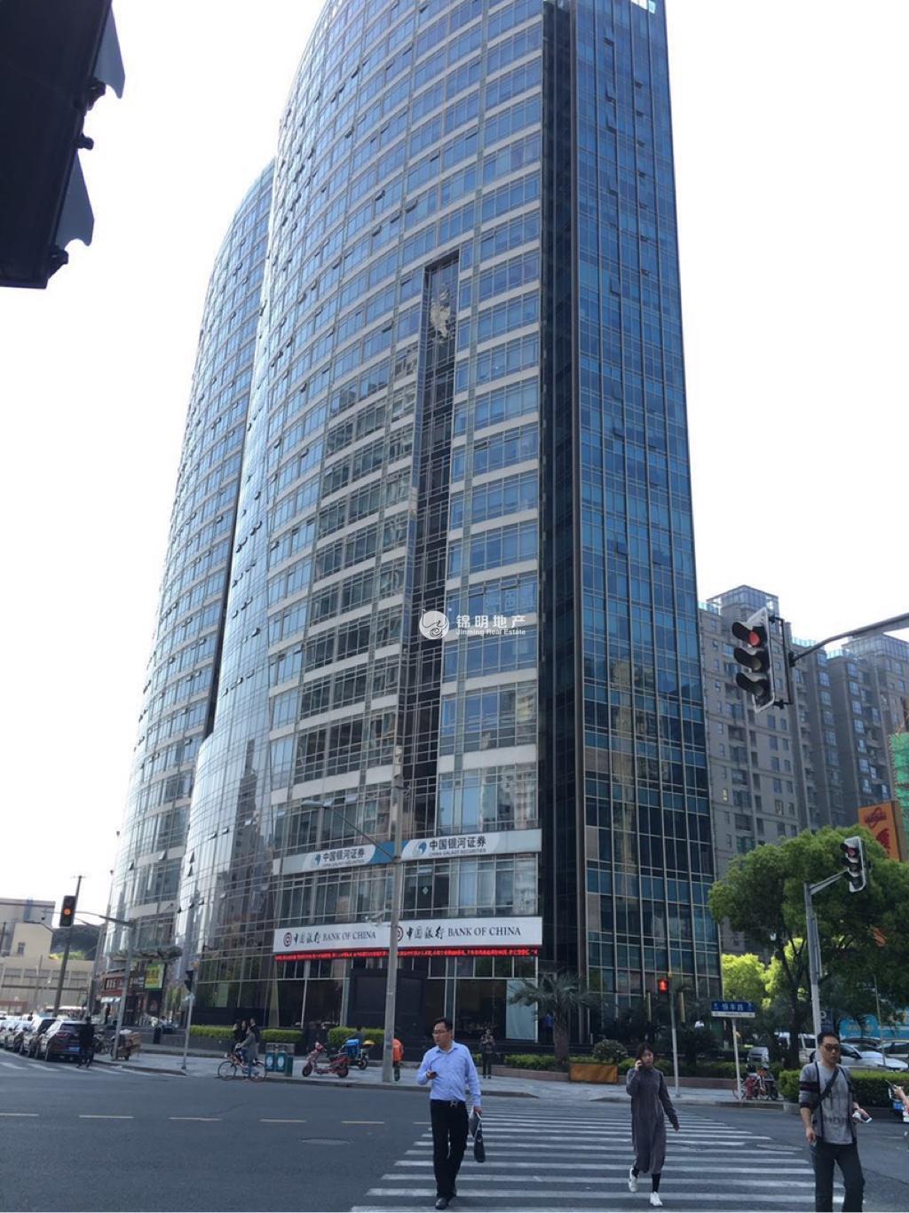 不夜城上海现代交通商务大厦242平米写字楼出租