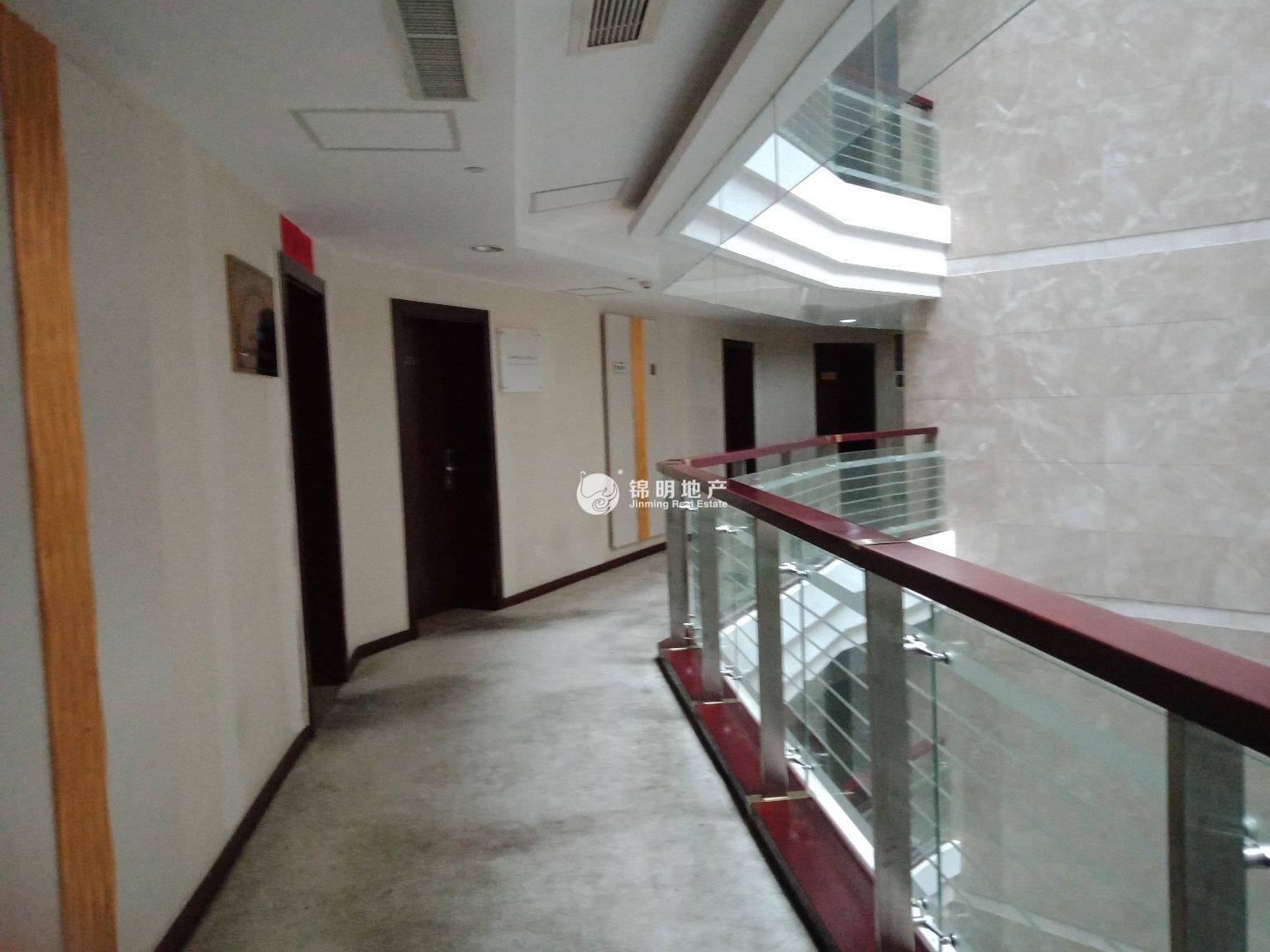 徐家汇嘉汇国际广场63平米写字楼出租