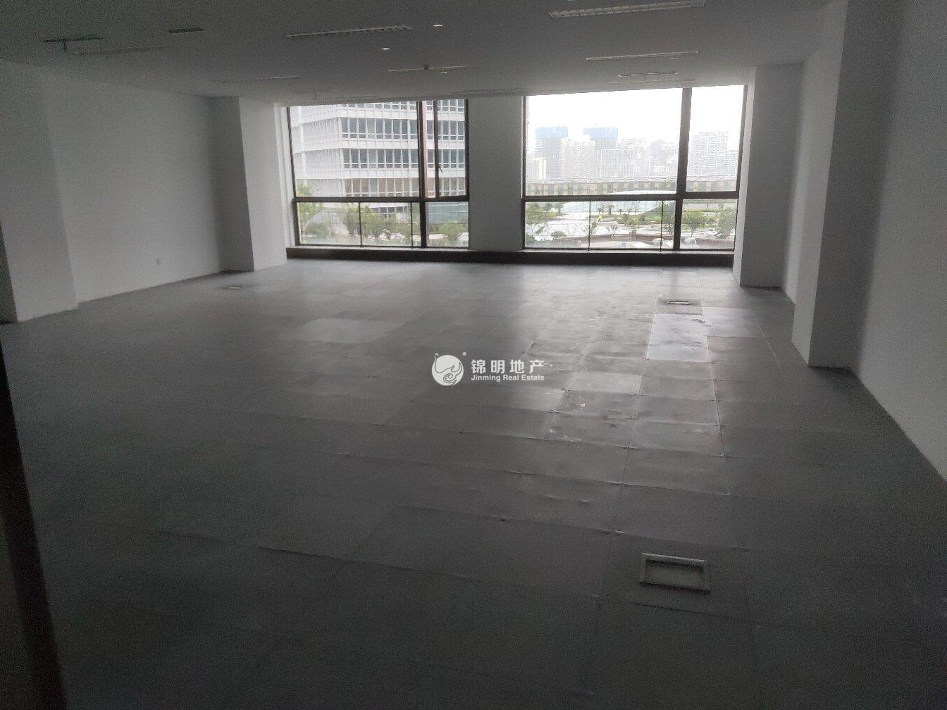 北外滩绿地北外滩中心152平米写字楼出租