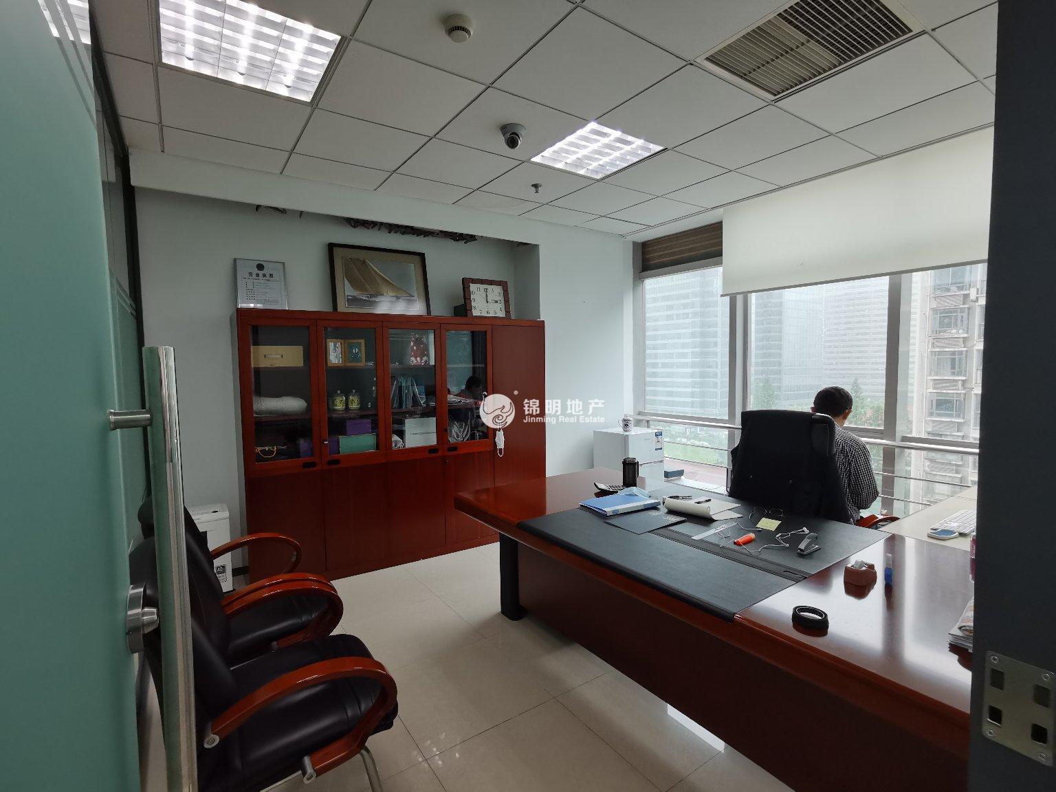 虹桥盛高国际大厦245平米写字楼出租