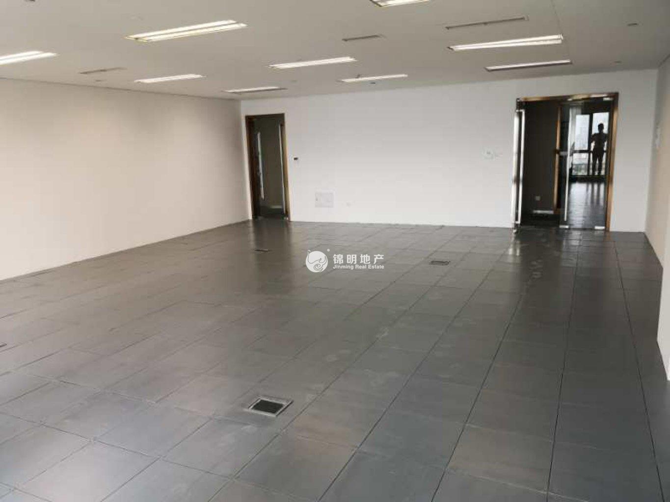 北外滩绿地北外滩中心135平米写字楼出租