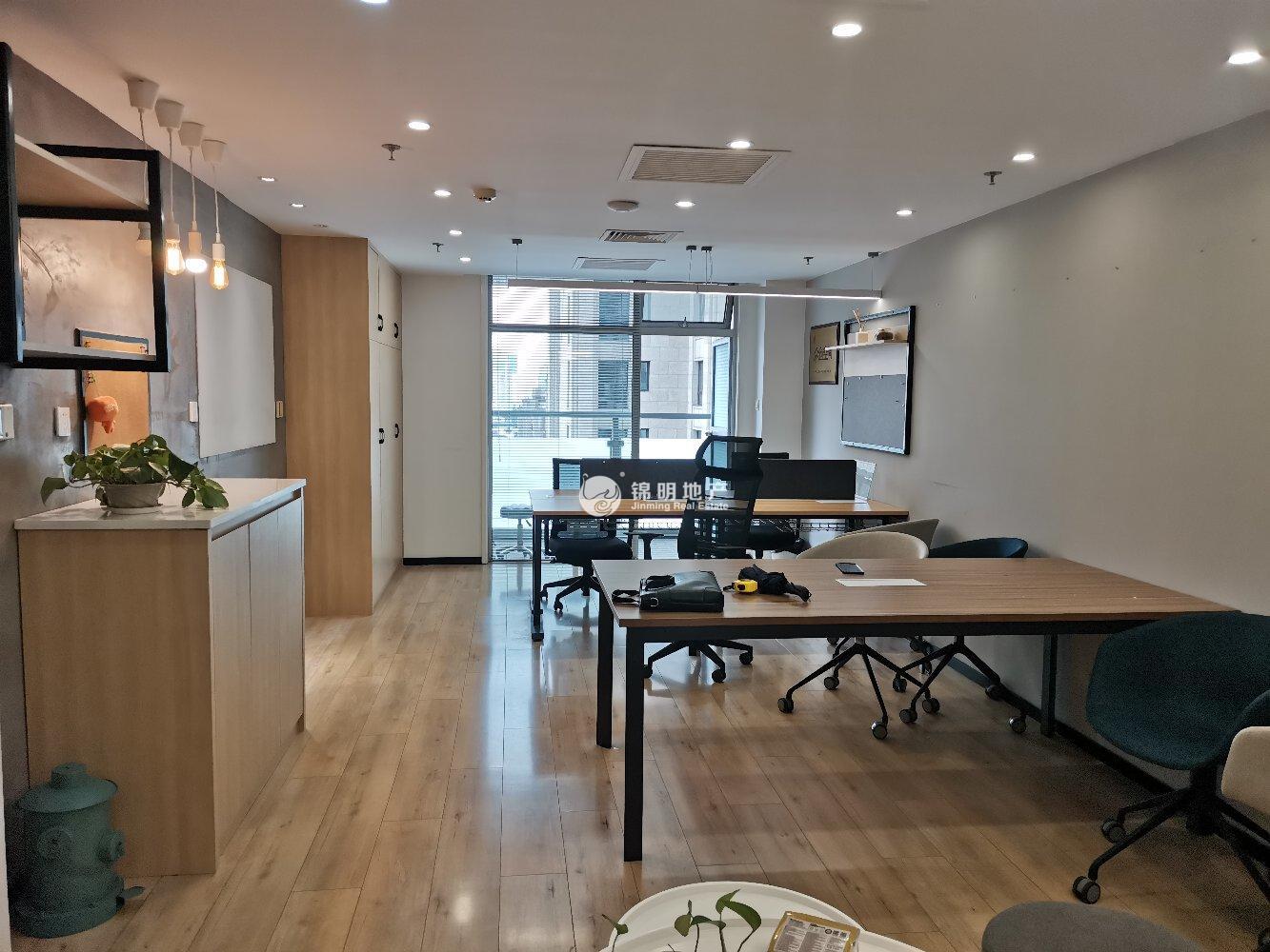 淮海中路淮海中华大厦58平米写字楼出租