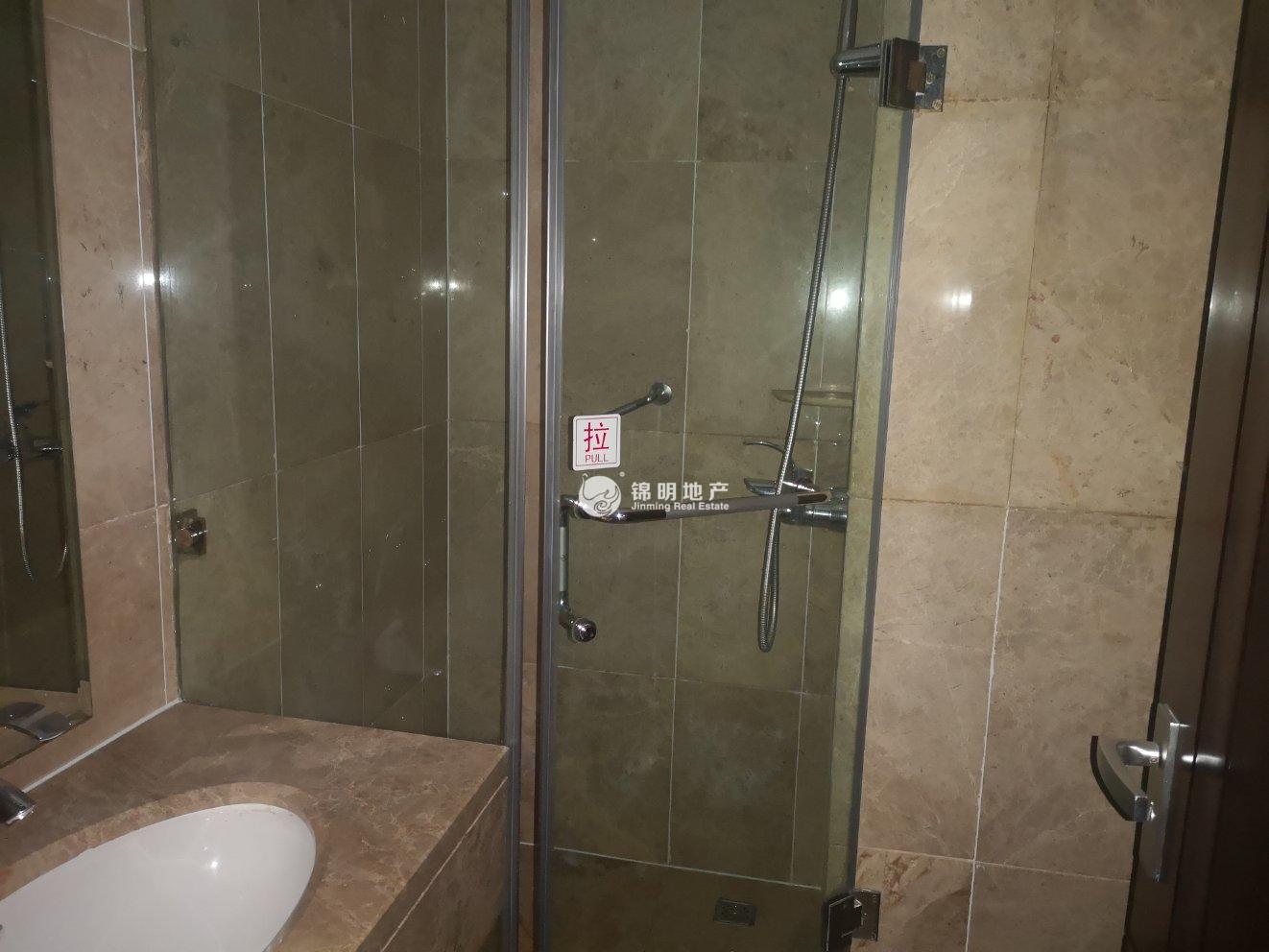 徐家汇嘉汇国际广场63平米写字楼出租