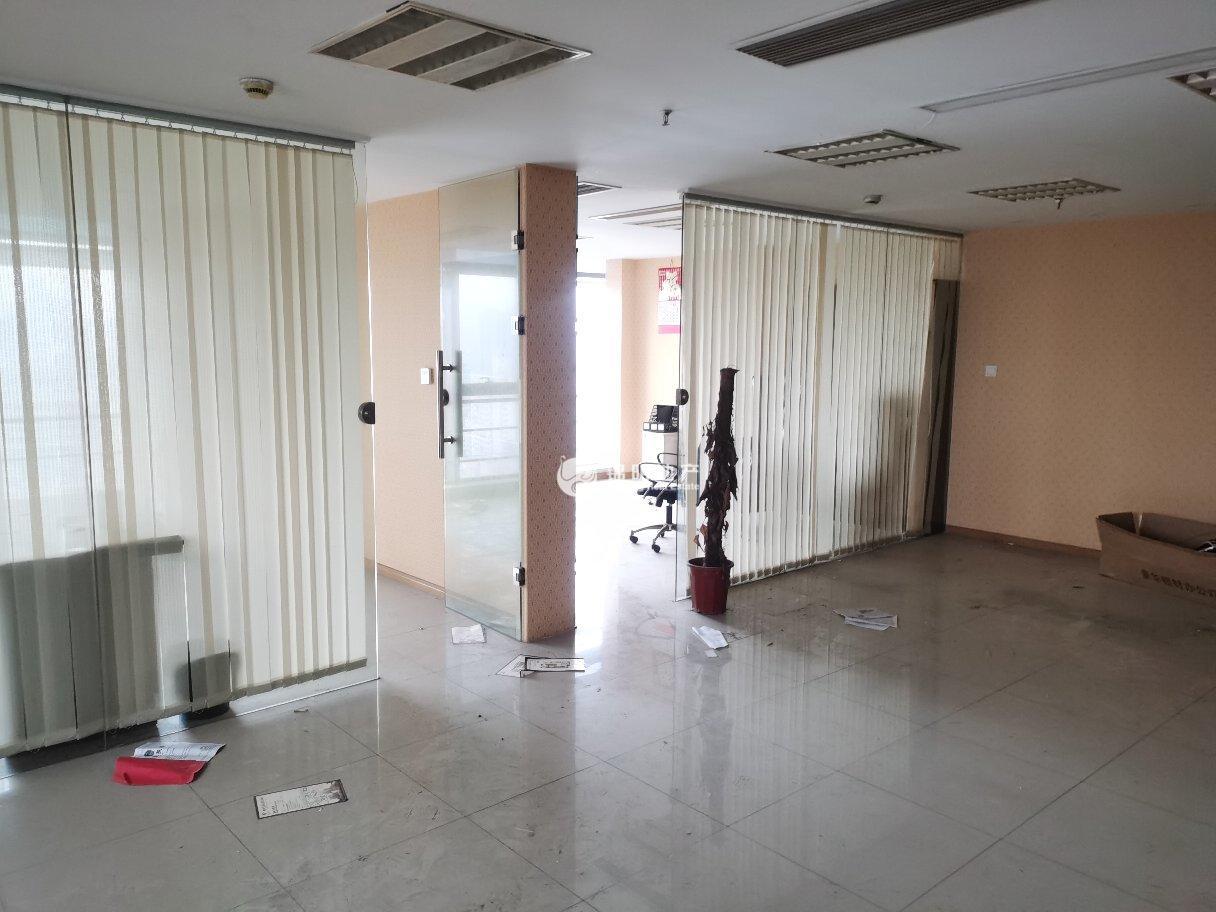 西藏北路金赢108创意广场68平米写字楼出租