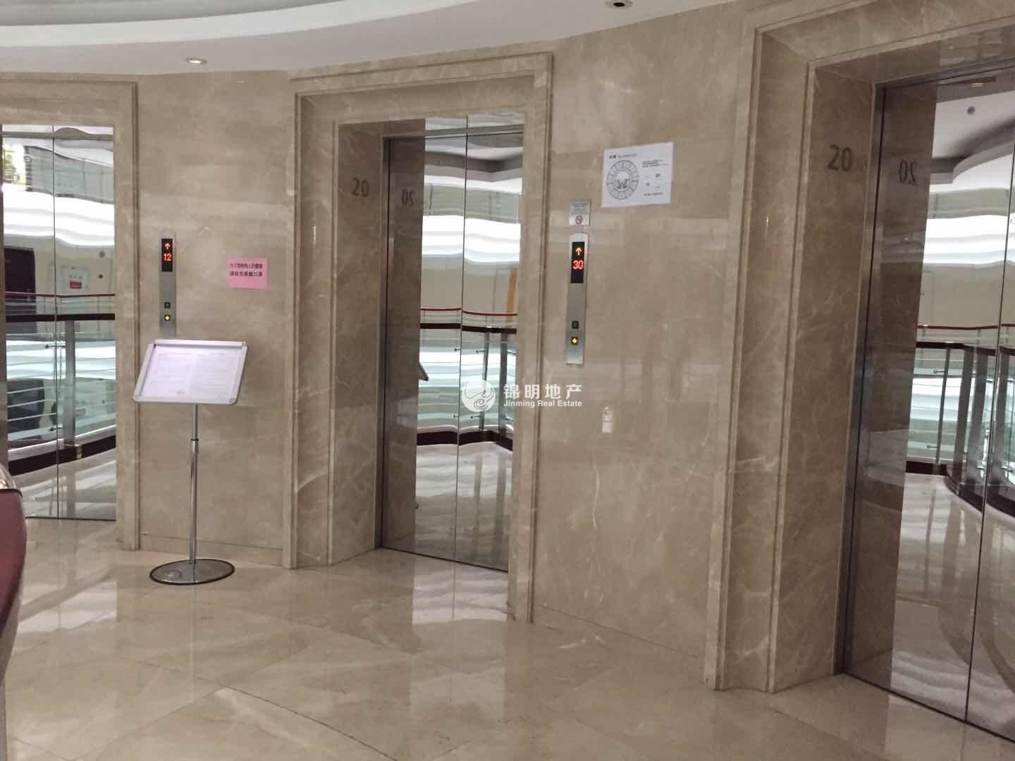 徐家汇嘉汇国际广场63平米写字楼出租