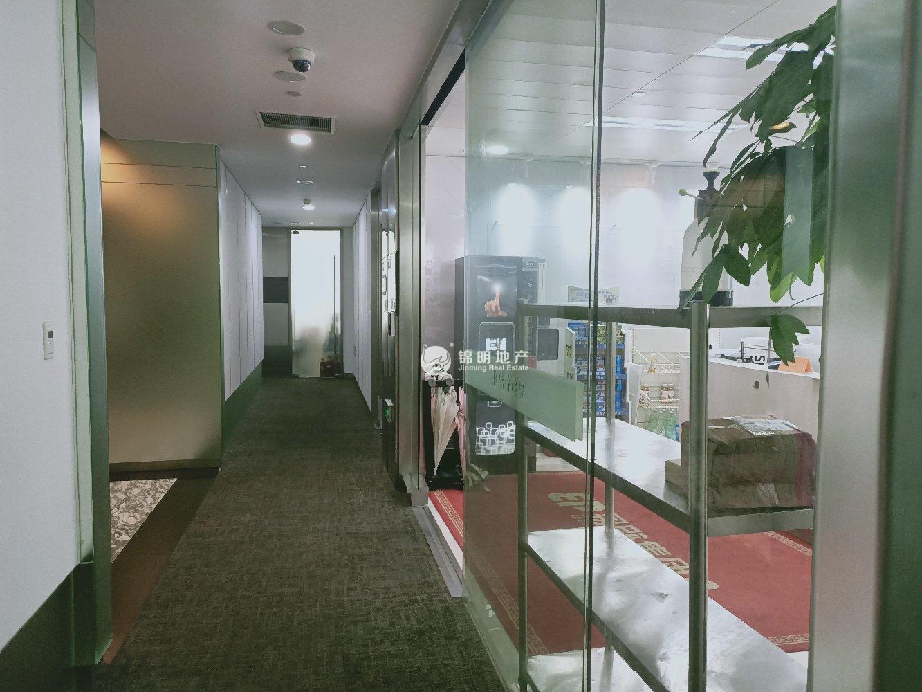 世博滨江绿地海外滩180平米写字楼出租