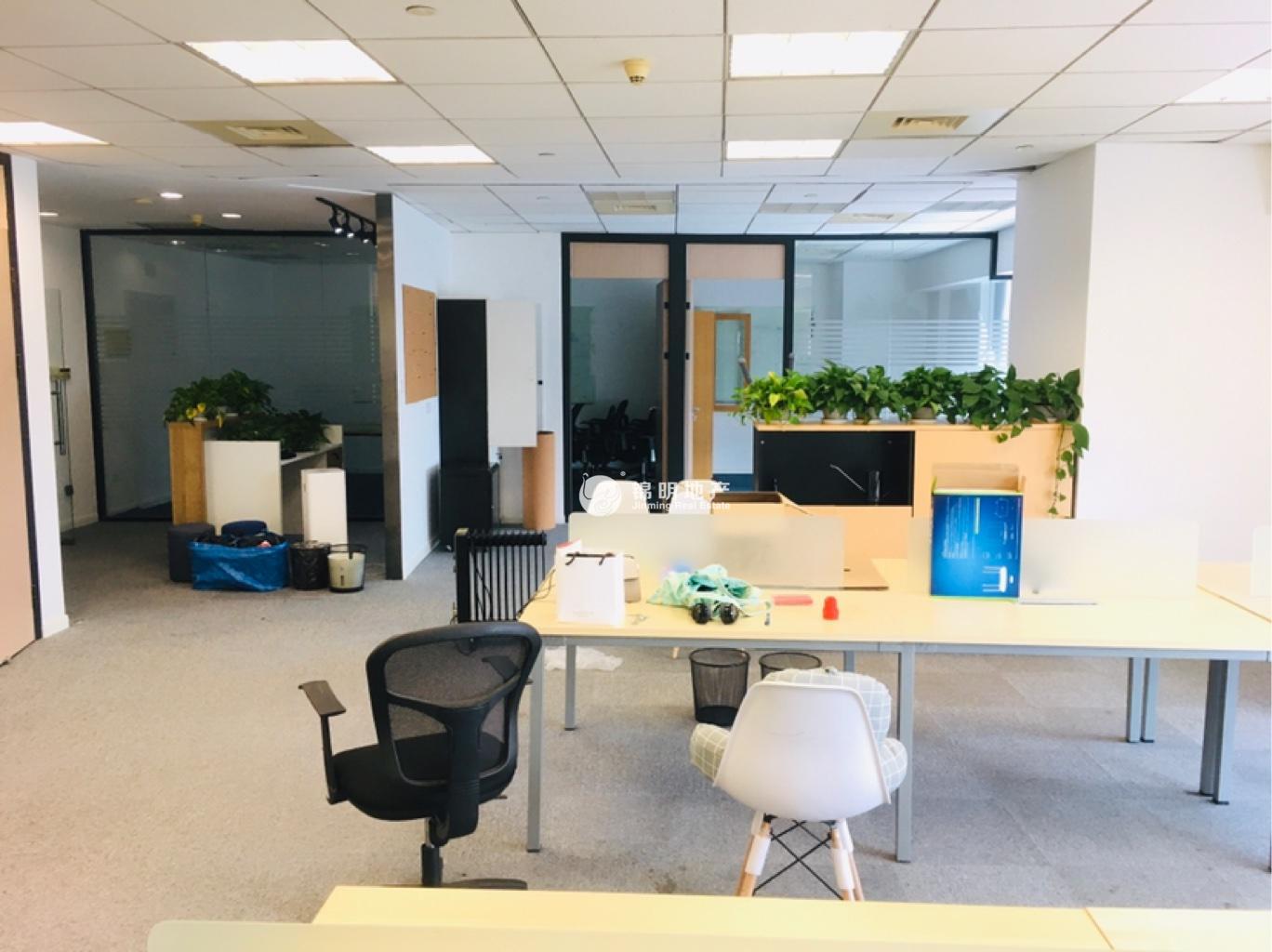 静安寺静安中华大厦98平米写字楼出租