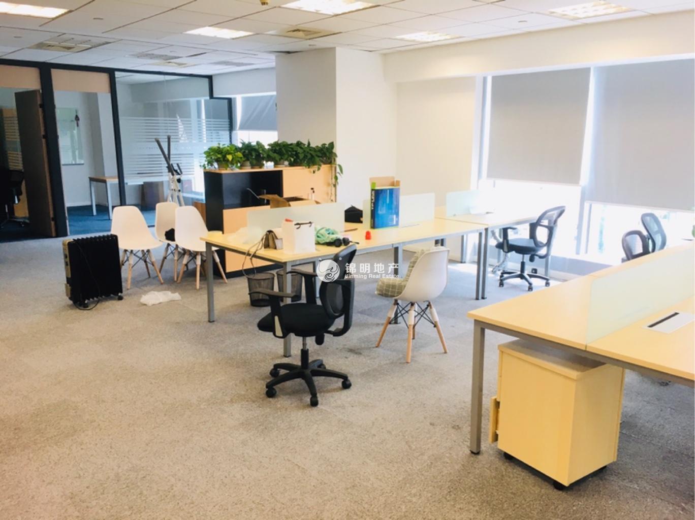 静安寺静安中华大厦98平米写字楼出租