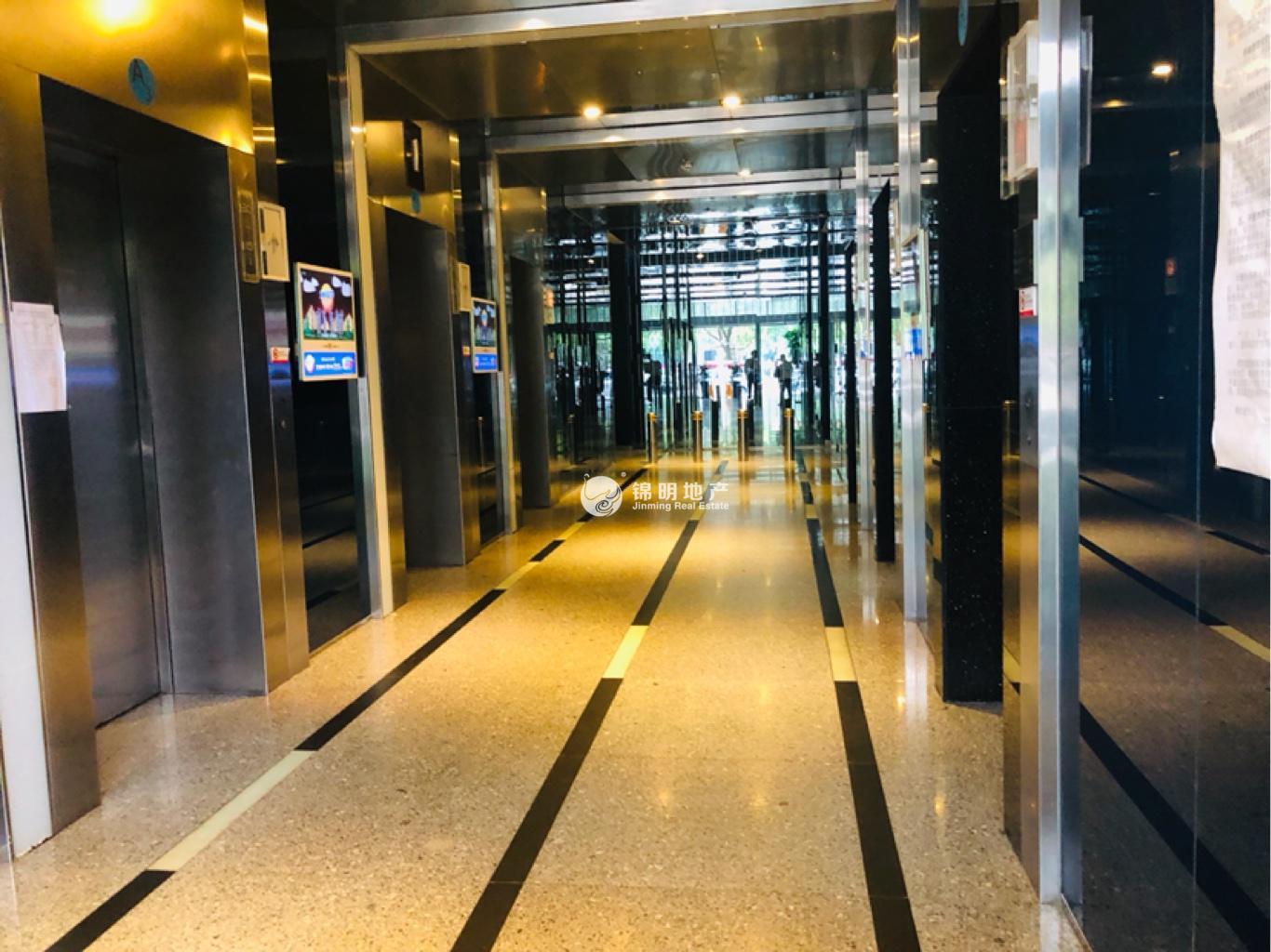 莘庄绿地蓝海94平米写字楼出租