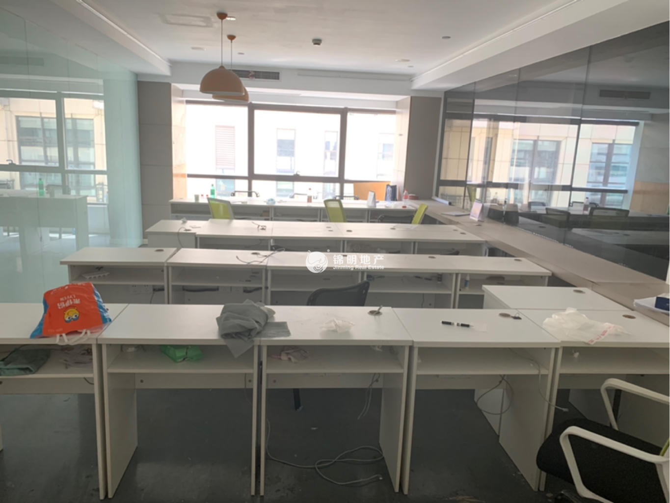 不夜城苏河1号125平米写字楼出租