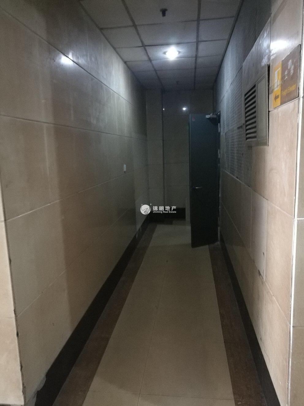 曹杨绿洲广场59平米写字楼出租