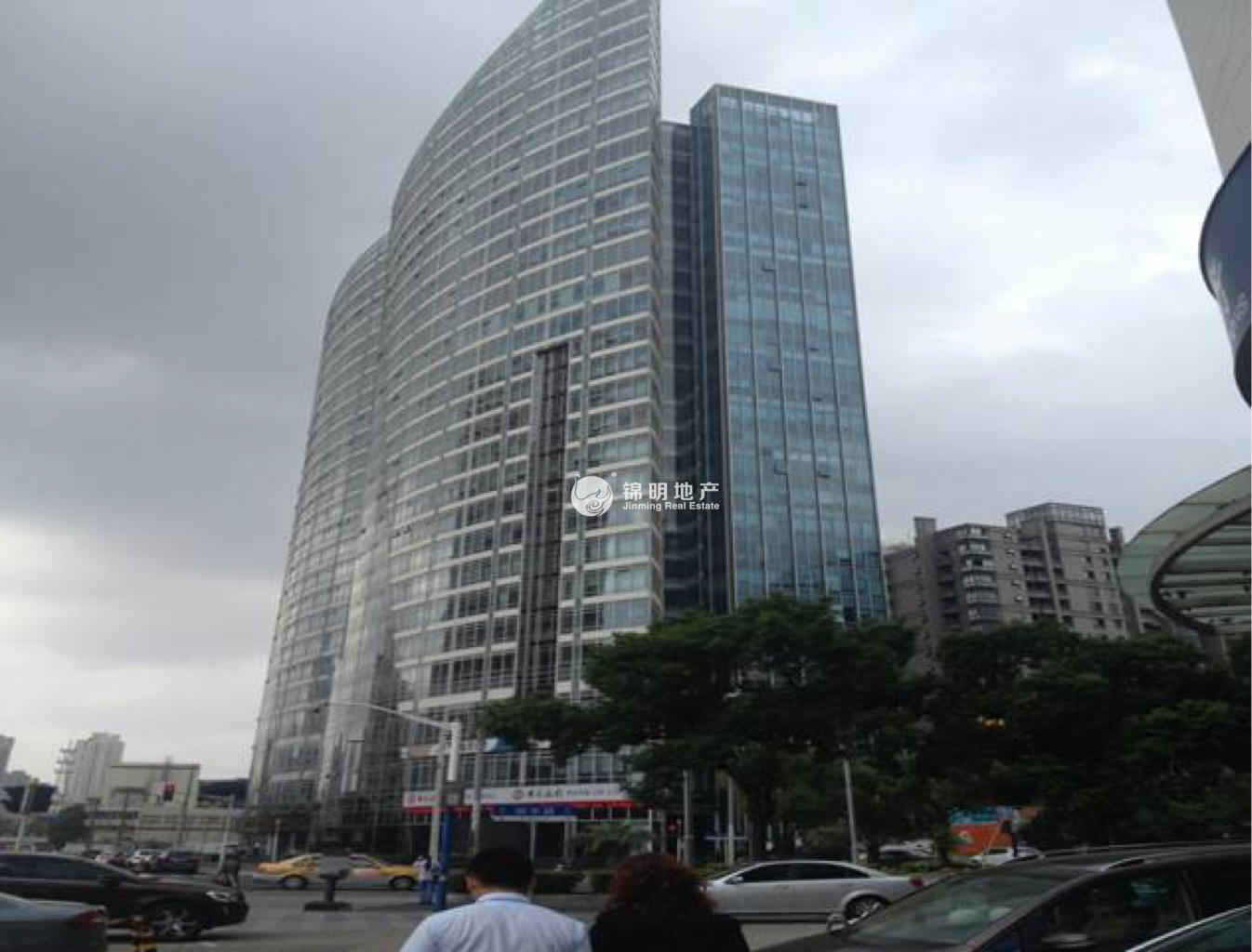 不夜城上海现代交通商务大厦242平米写字楼出租