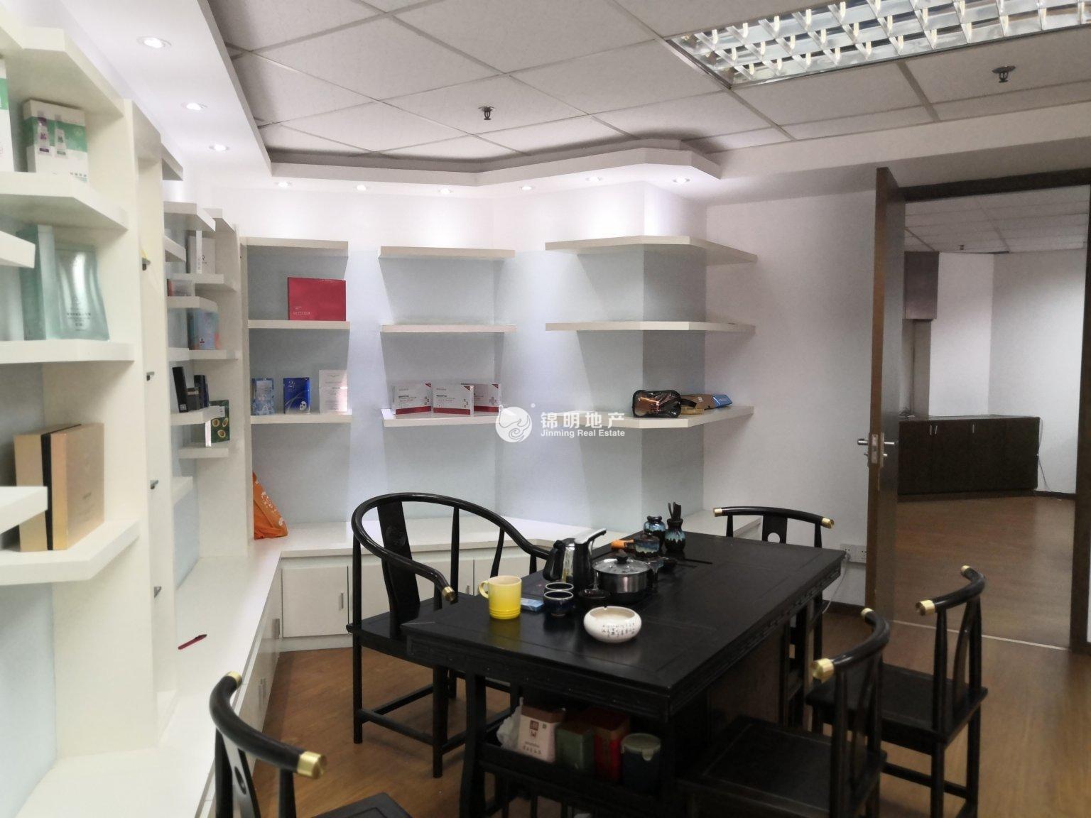 漕河泾光大会展中心160平米写字楼出租