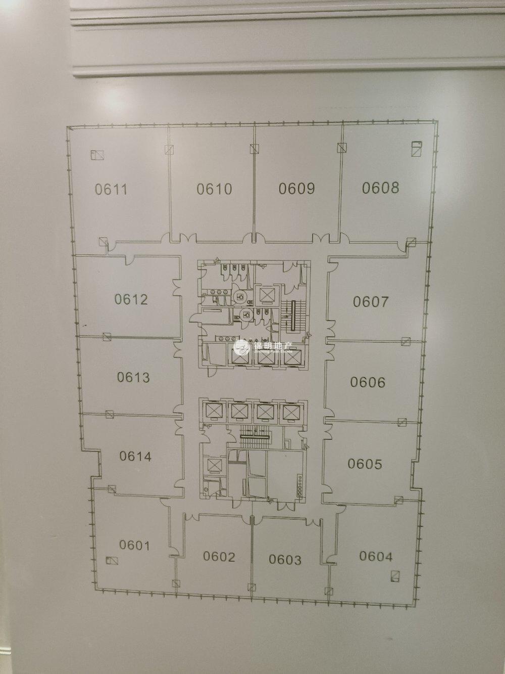 龙华上海绿地中心一期167平米写字楼出租