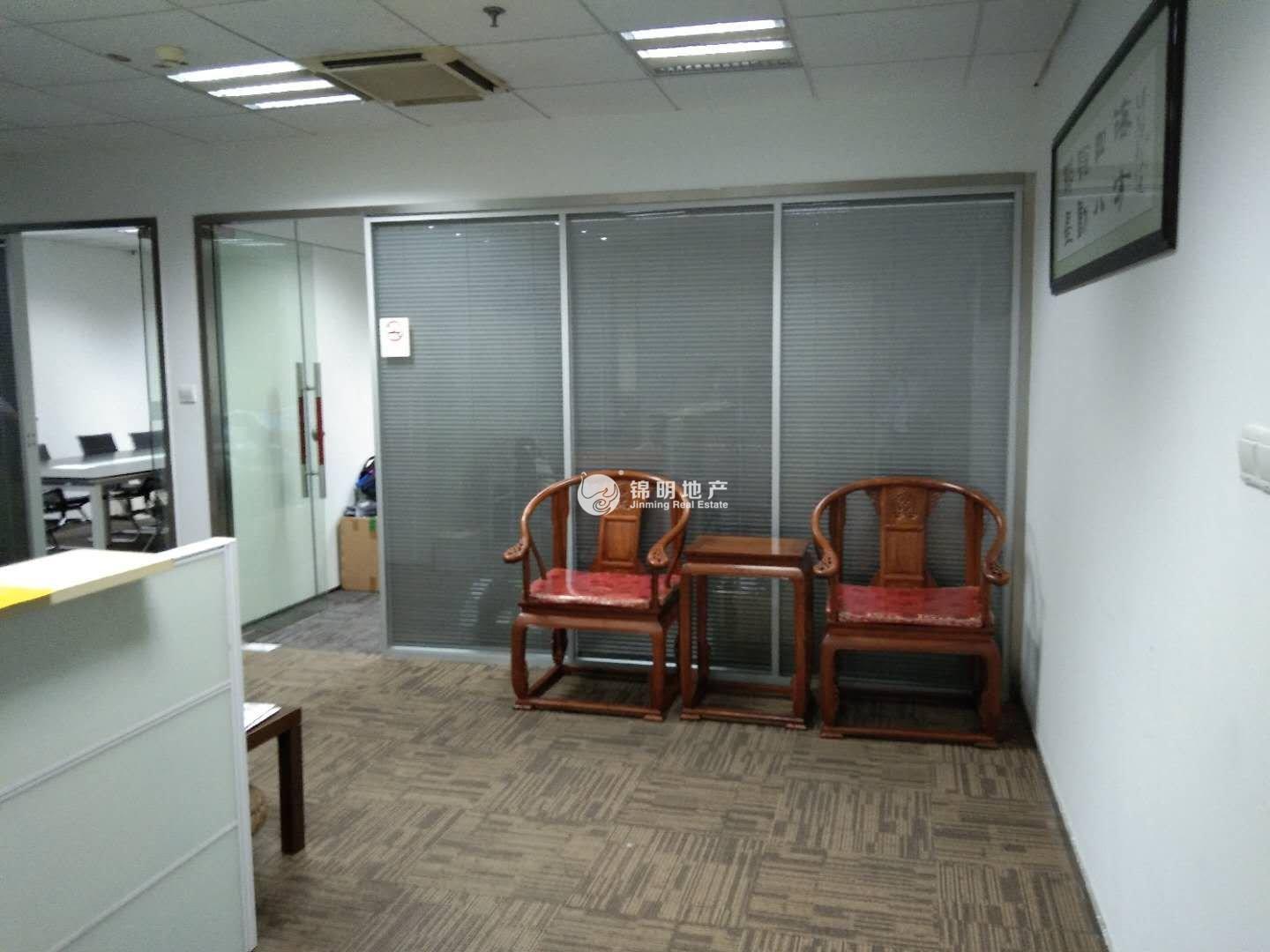 徐家汇均瑶国际广场322平米写字楼出租